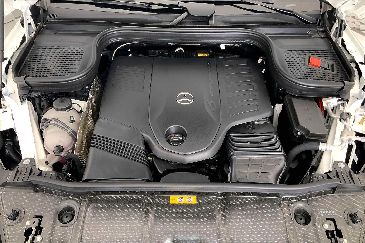 Thumbnail: 2025 Mercedes-Benz GLE - 9