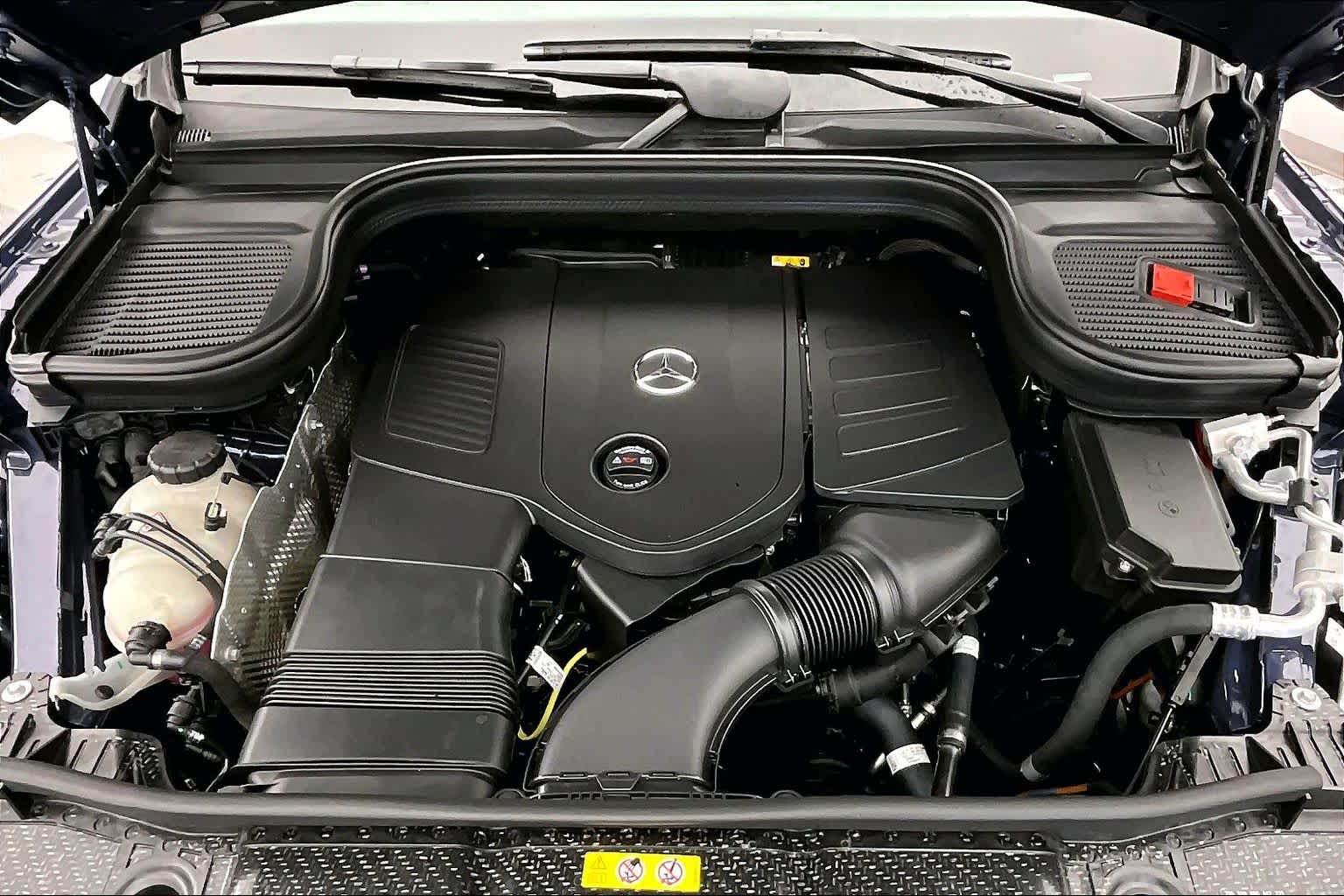 Thumbnail: 2026 Mercedes-Benz GLE - 9