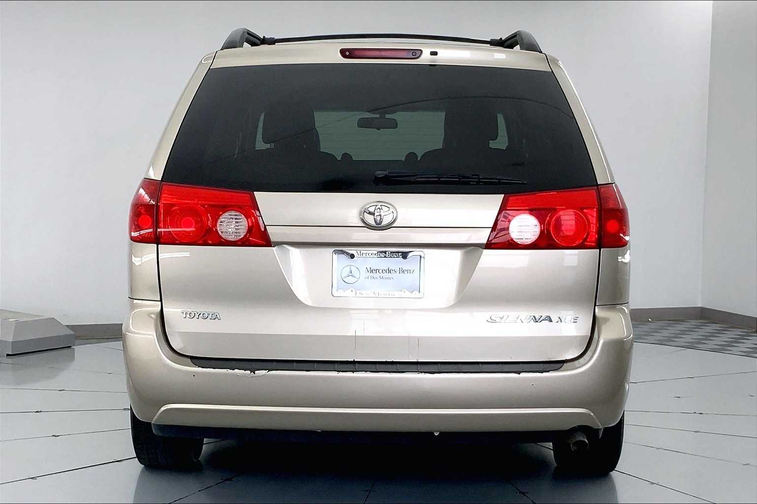 Thumbnail: 2006 Toyota Sienna - 5