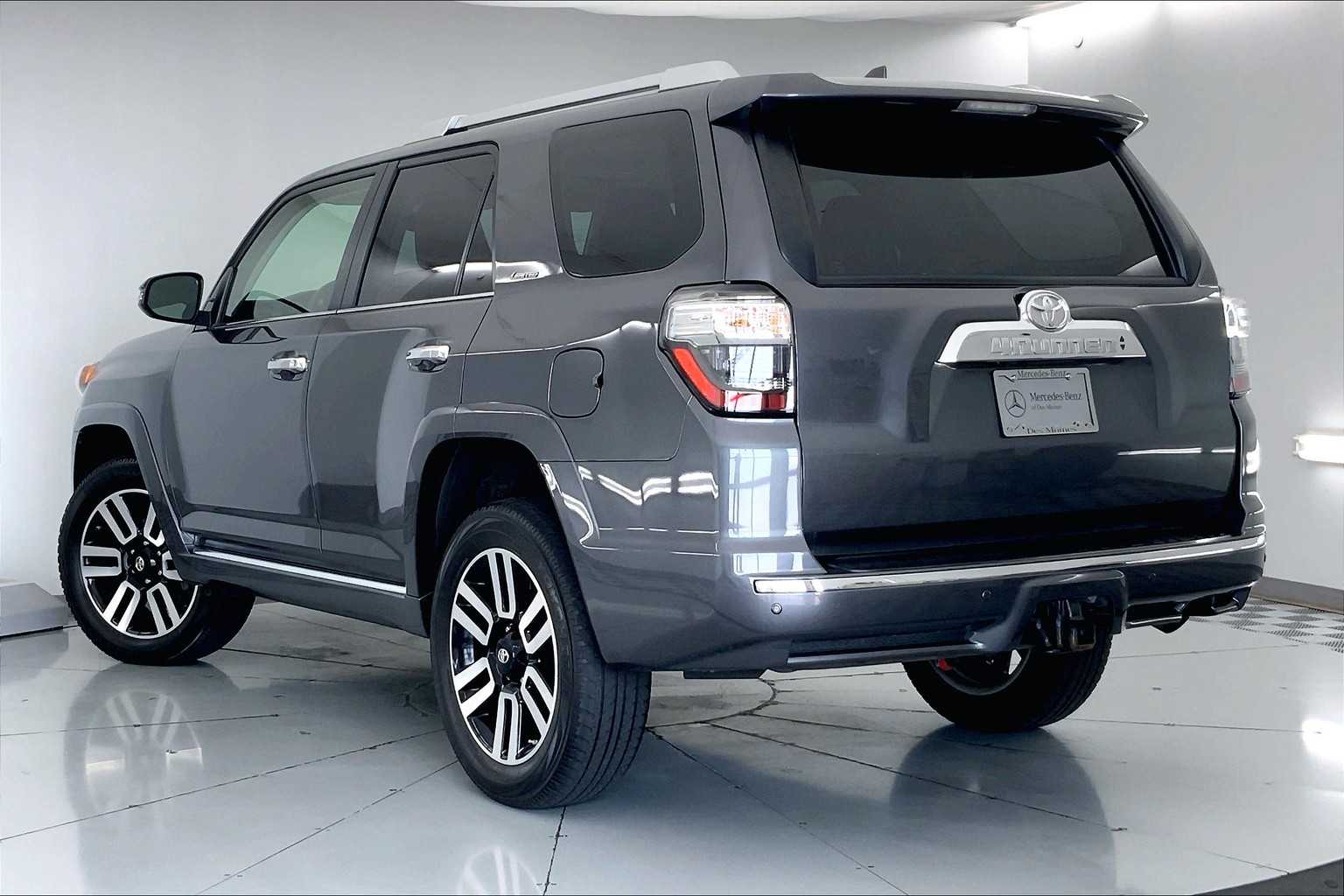 Thumbnail: 2021 Toyota 4Runner - 4