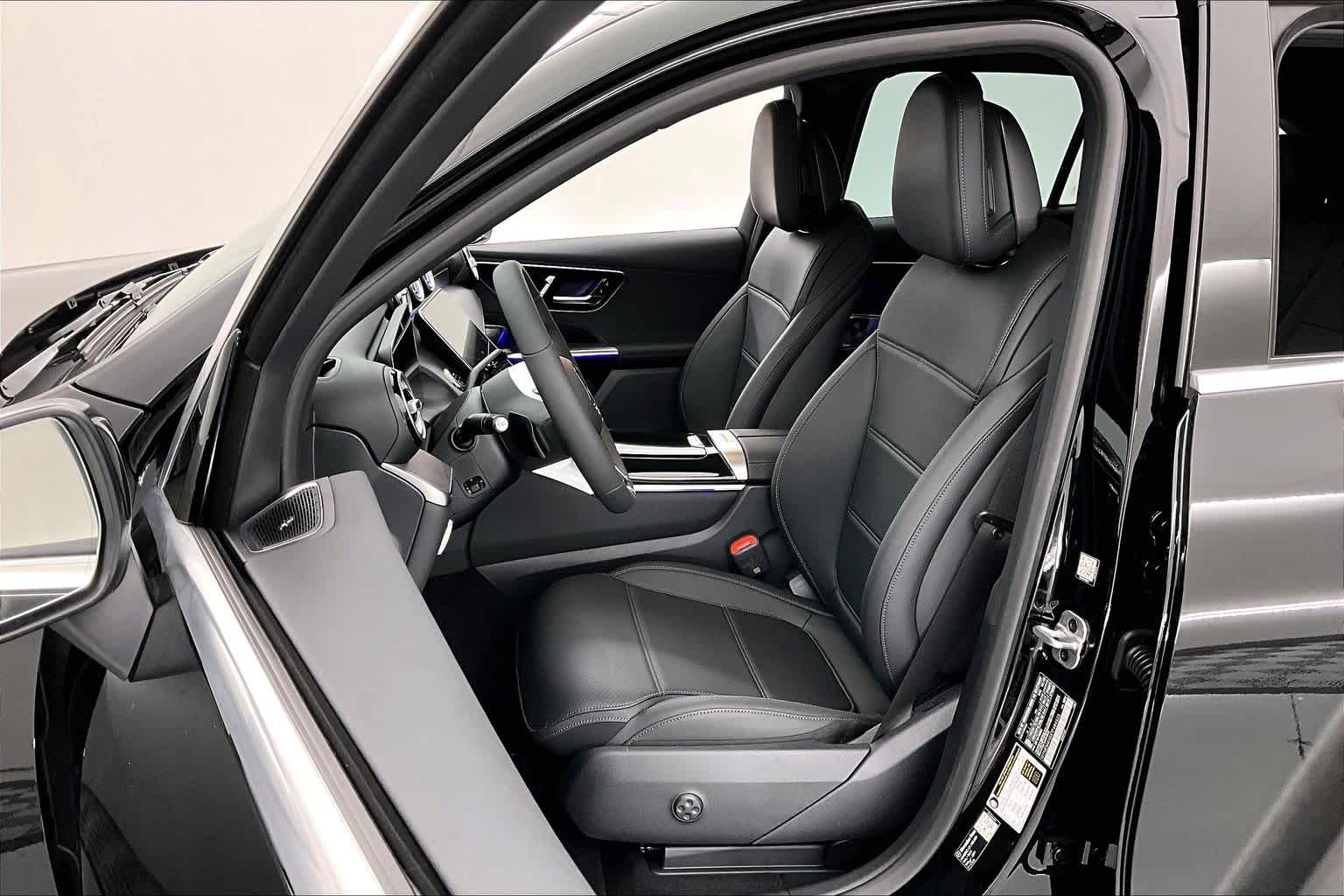 Thumbnail: 2026 Mercedes-Benz GLC - 11