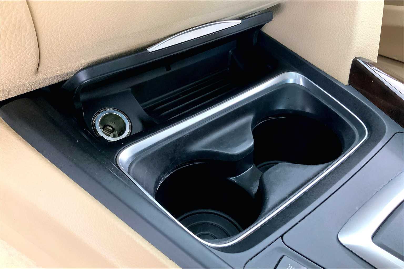 Thumbnail: 2014 BMW 3 Series - 26