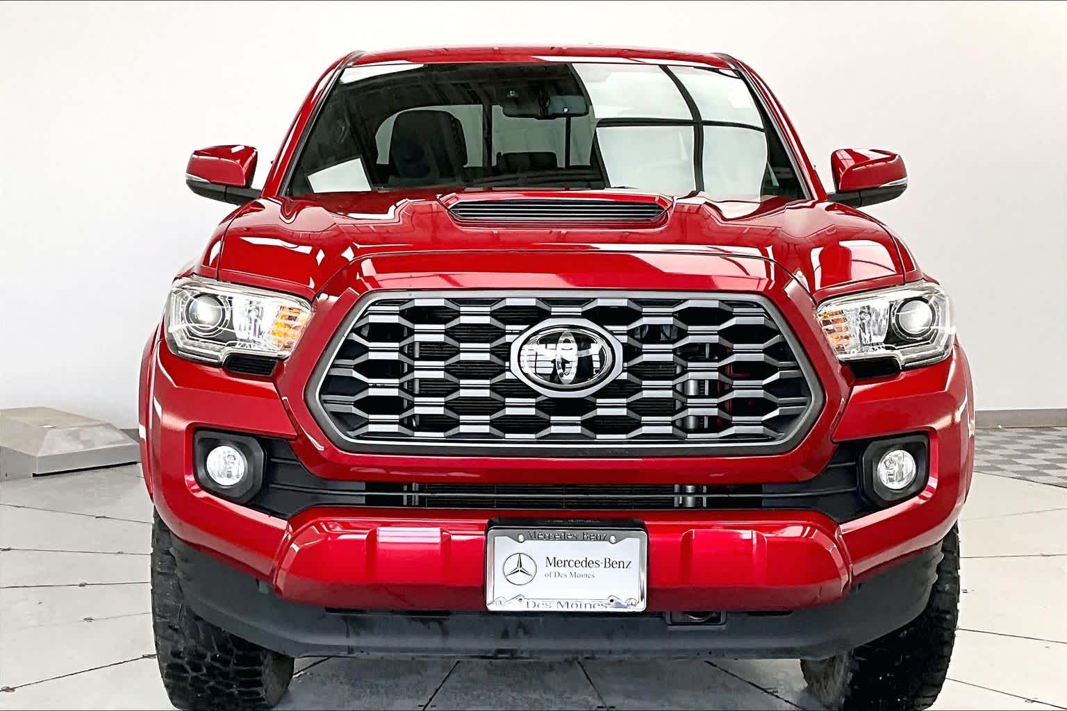Thumbnail: 2020 Toyota Tacoma - 6