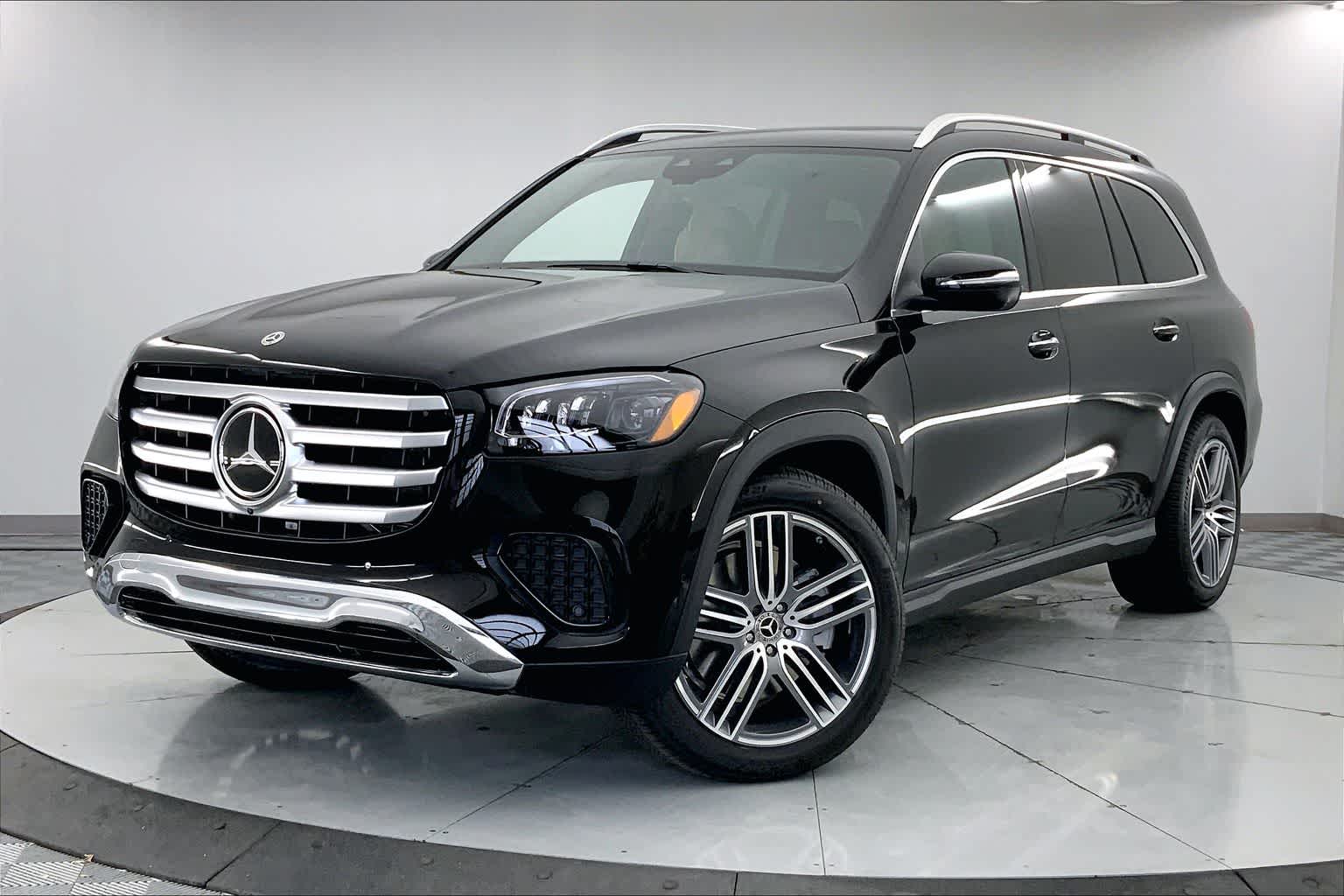 2025 Mercedes-Benz GLS 450 4MATIC -
                  Urbandale, IA
