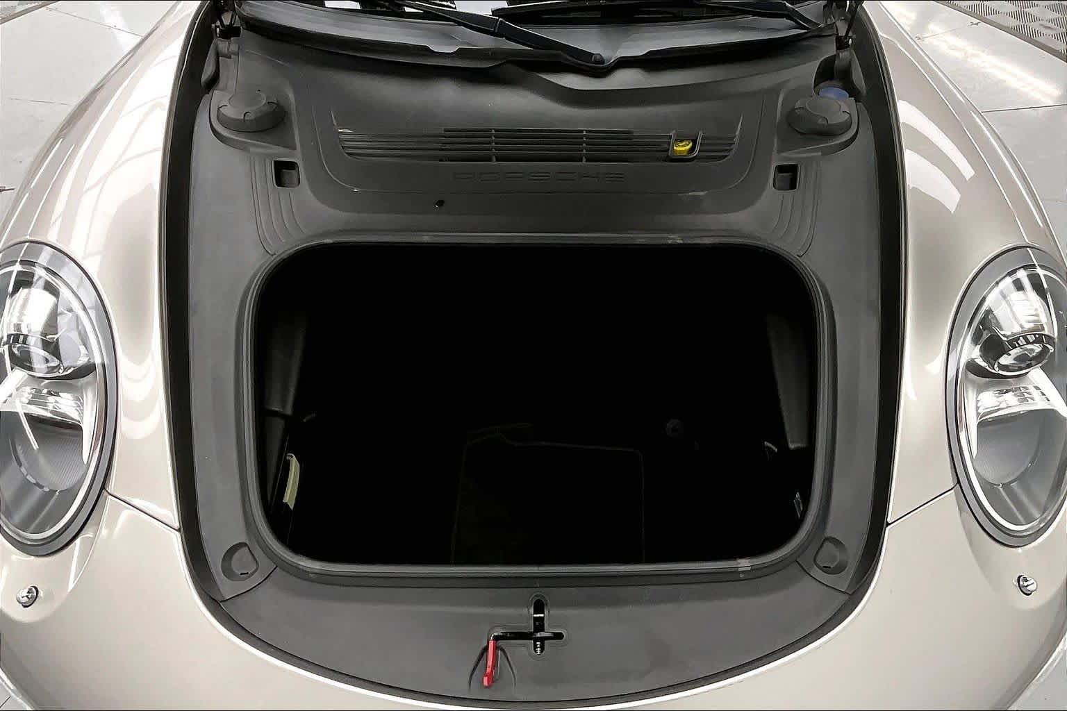 Thumbnail: 2013 Porsche 911 - 9