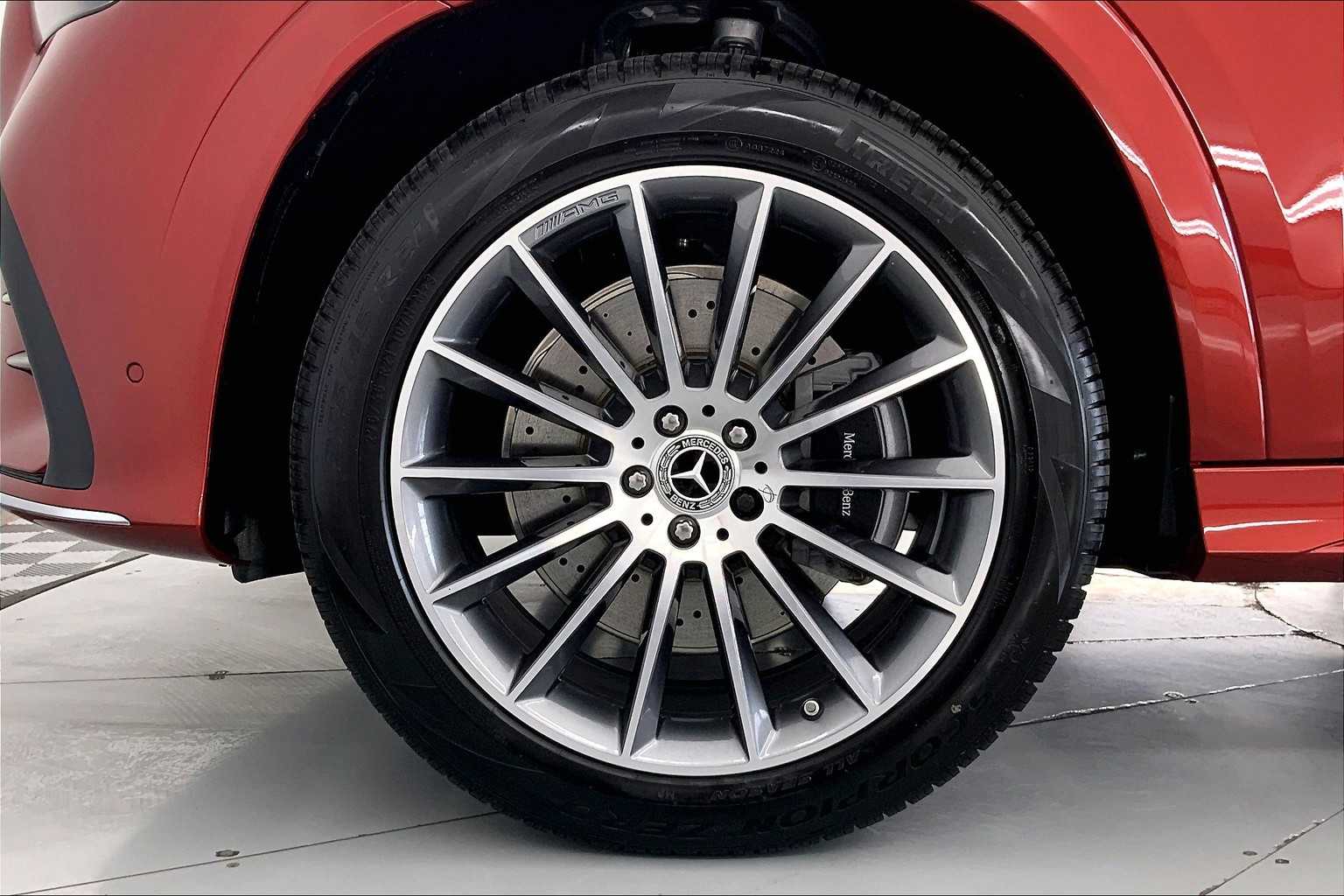 Thumbnail: 2025 Mercedes-Benz GLE - 8