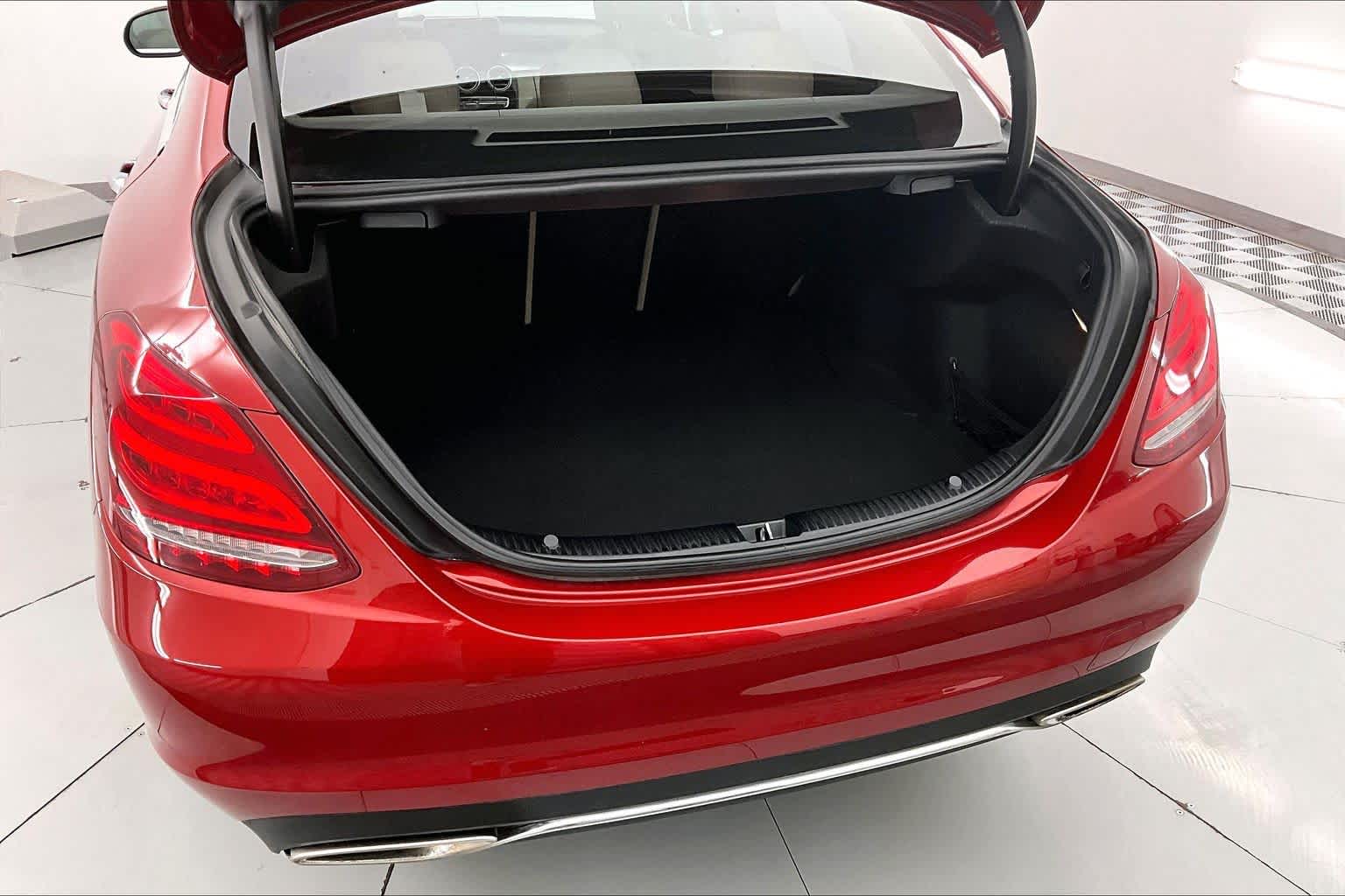 Thumbnail: 2018 Mercedes-Benz C-Class - 19