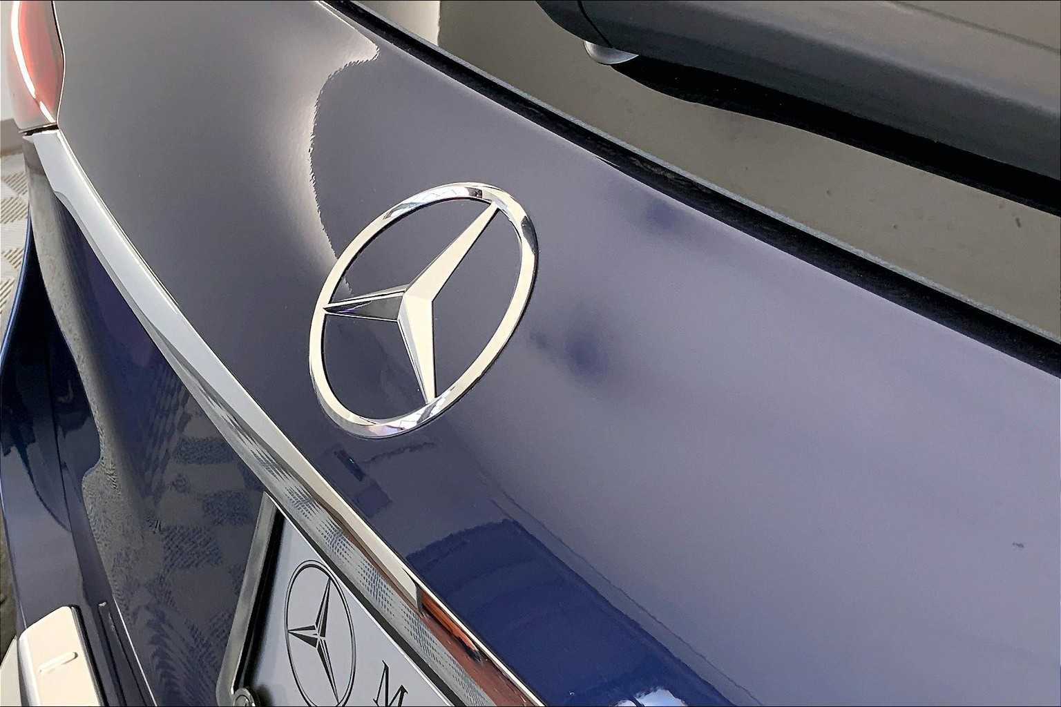 Thumbnail: 2026 Mercedes-Benz GLE - 22