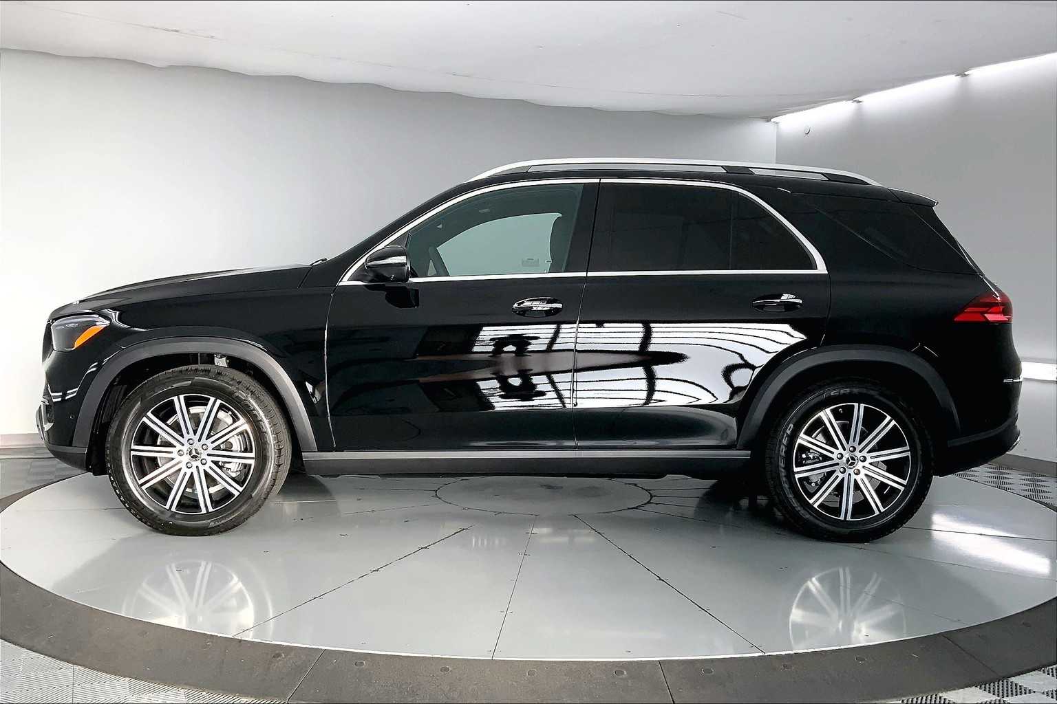 Thumbnail: 2025 Mercedes-Benz GLE - 3