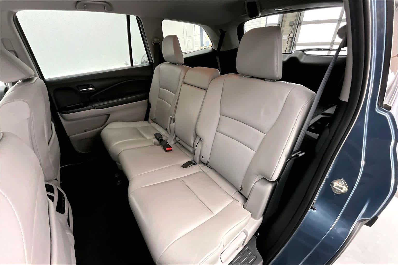 Thumbnail: 2018 Honda Pilot - 13