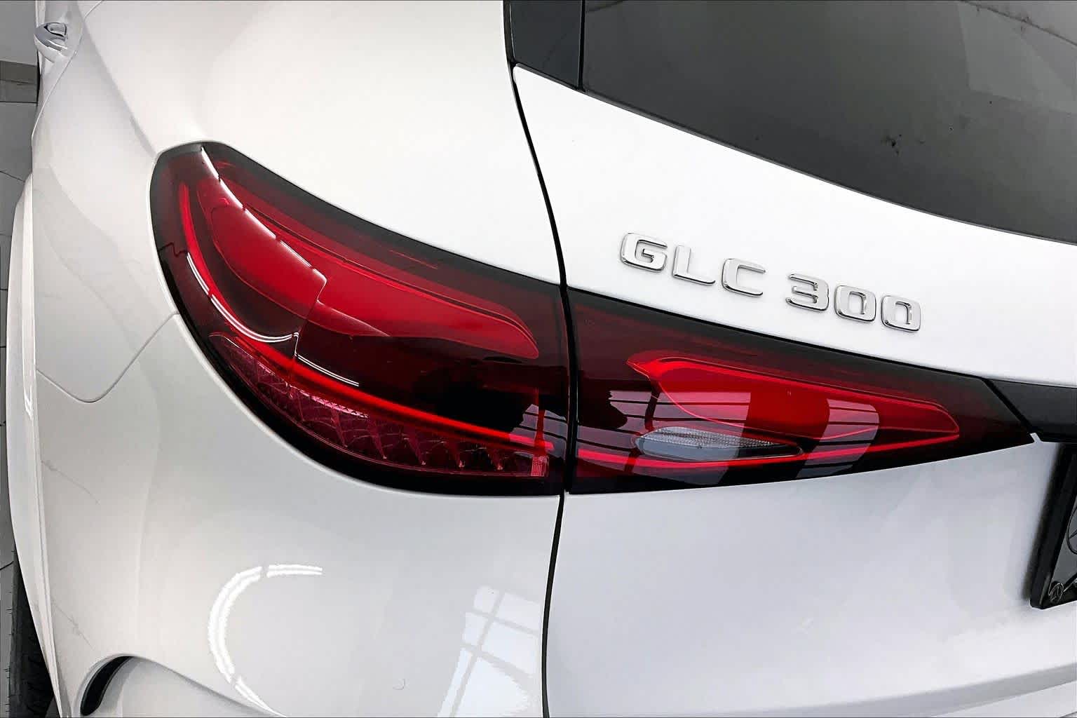 Thumbnail: 2024 Mercedes-Benz GLC - 25