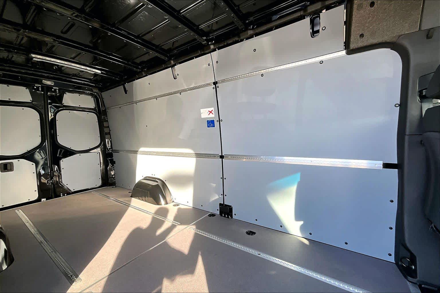 Thumbnail: 2026 Mercedes-Benz Sprinter - 12