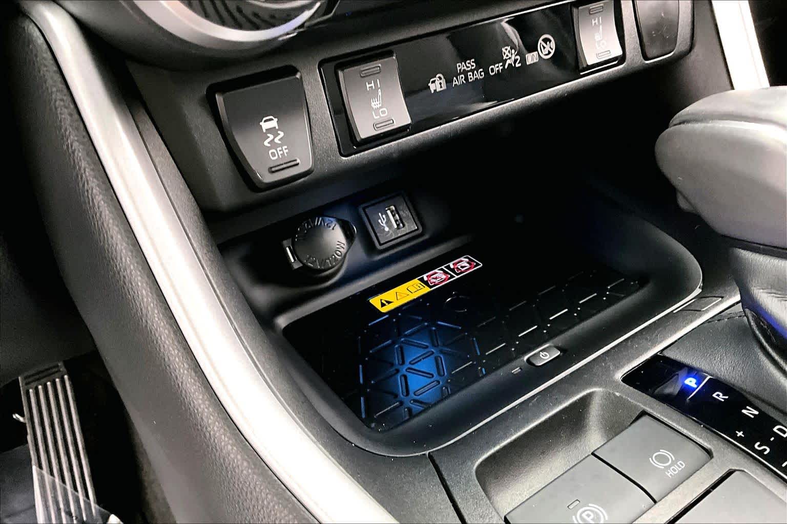 Thumbnail: 2023 Toyota RAV4 - 27