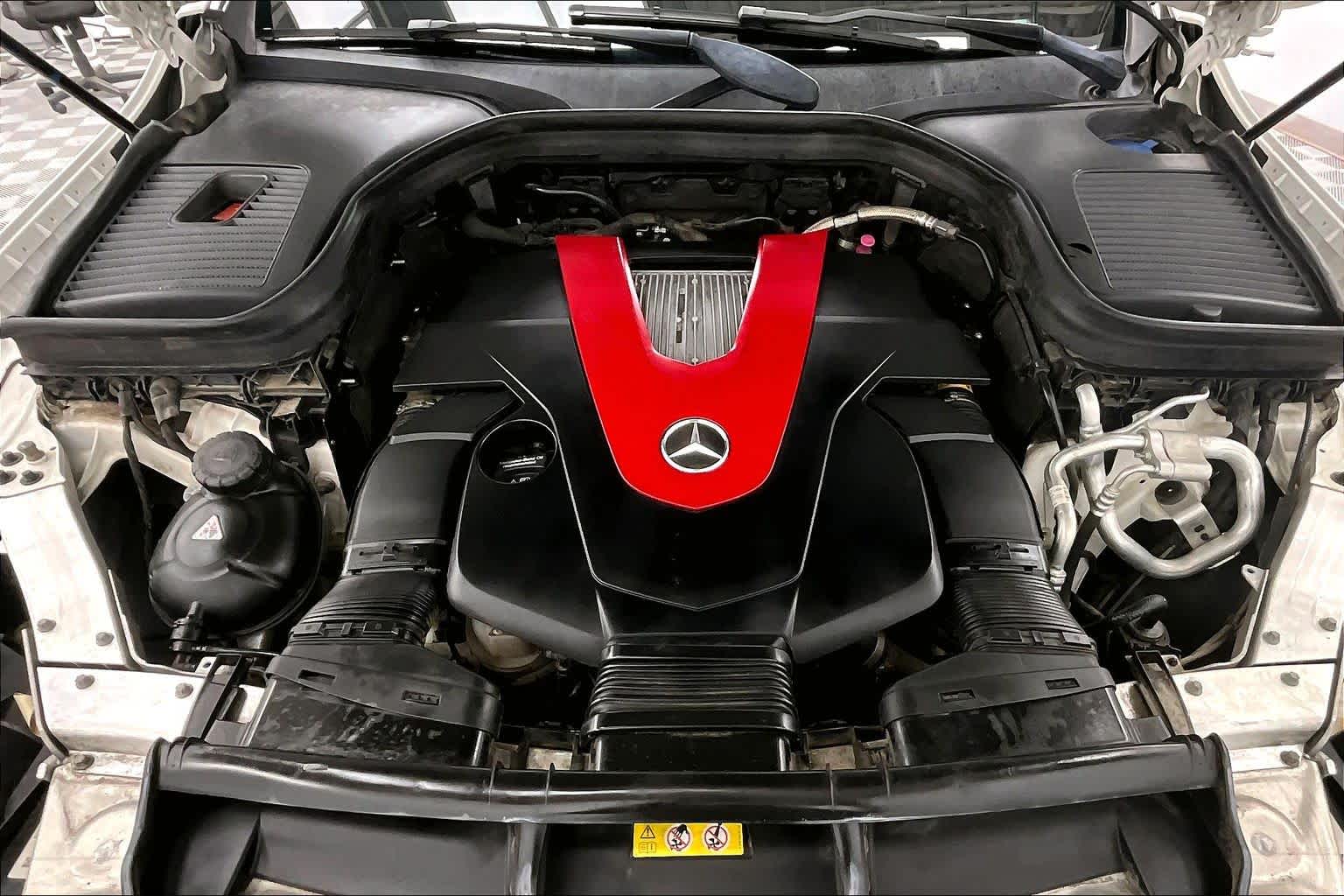 Thumbnail: 2017 Mercedes-Benz GLC - 9