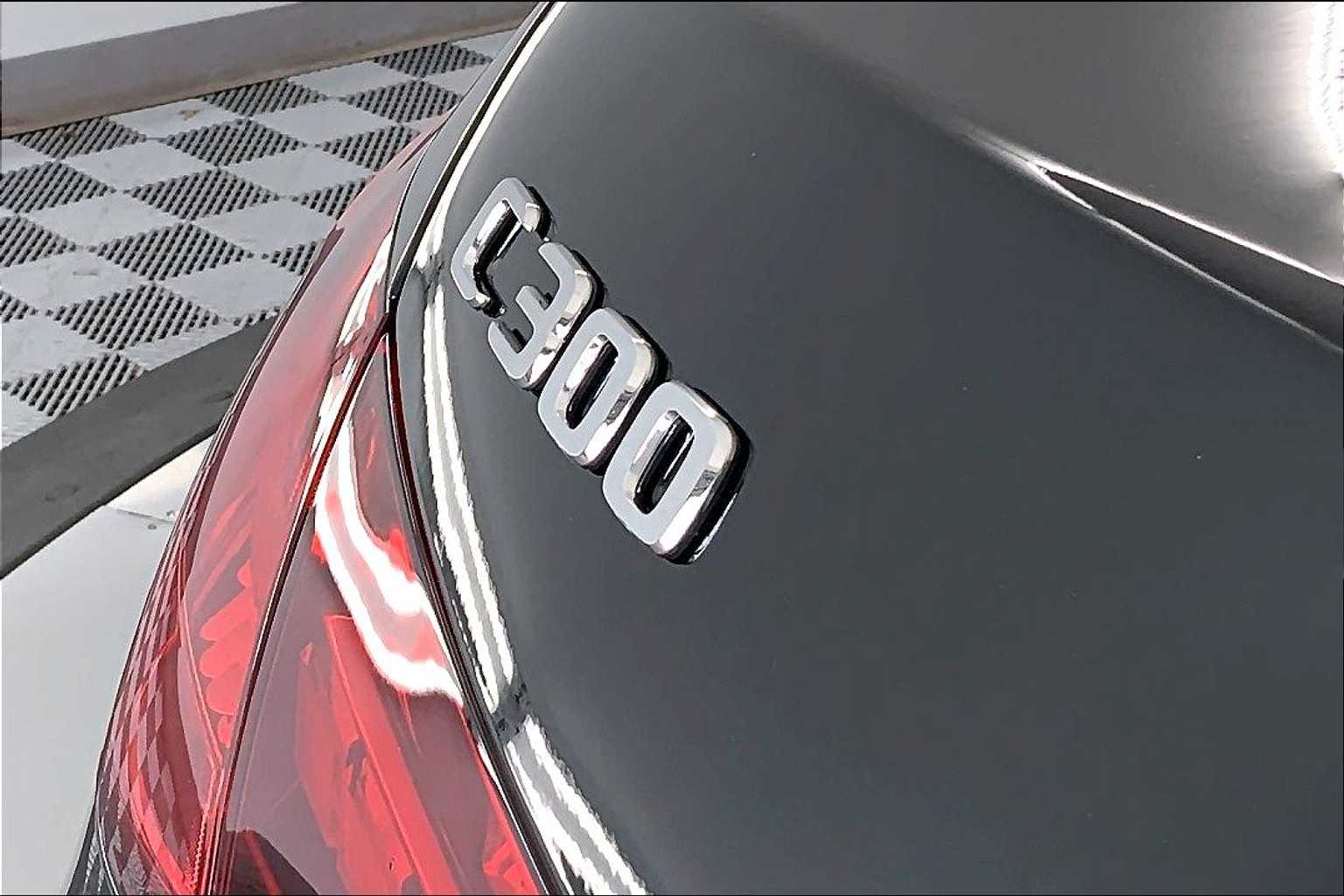 Thumbnail: 2025 Mercedes-Benz C-Class - 7