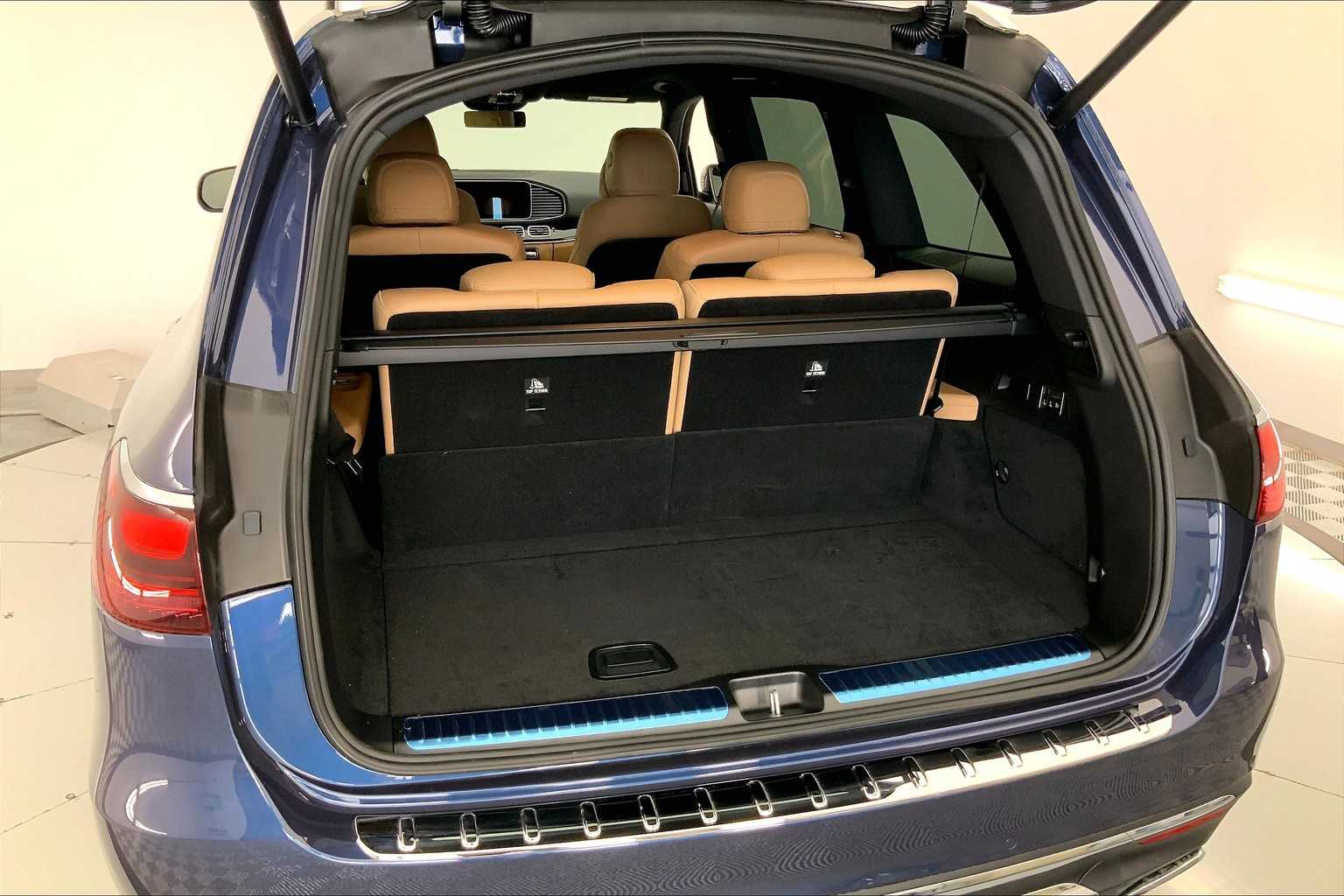 Thumbnail: 2026 Mercedes-Benz GLS - 19