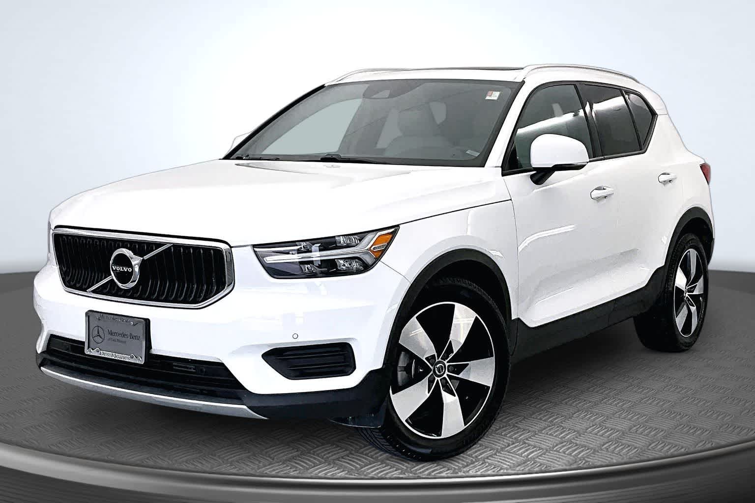 2020 Volvo XC40 T5 Momentum -
                  Urbandale, IA