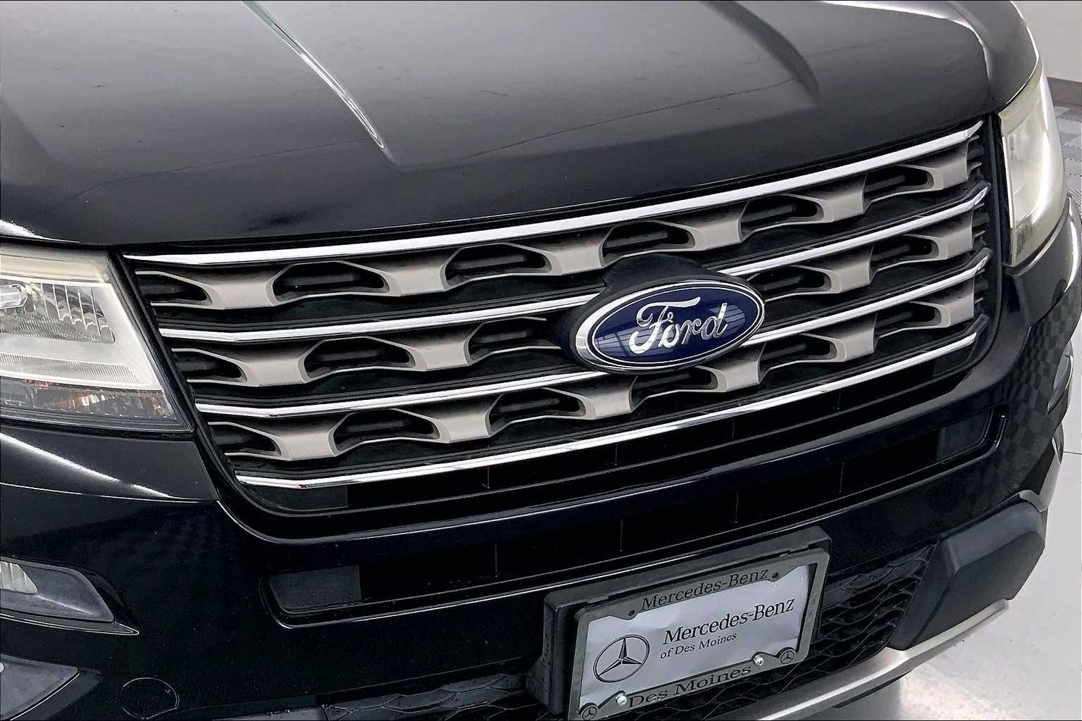 Thumbnail: 2017 Ford Explorer - 25
