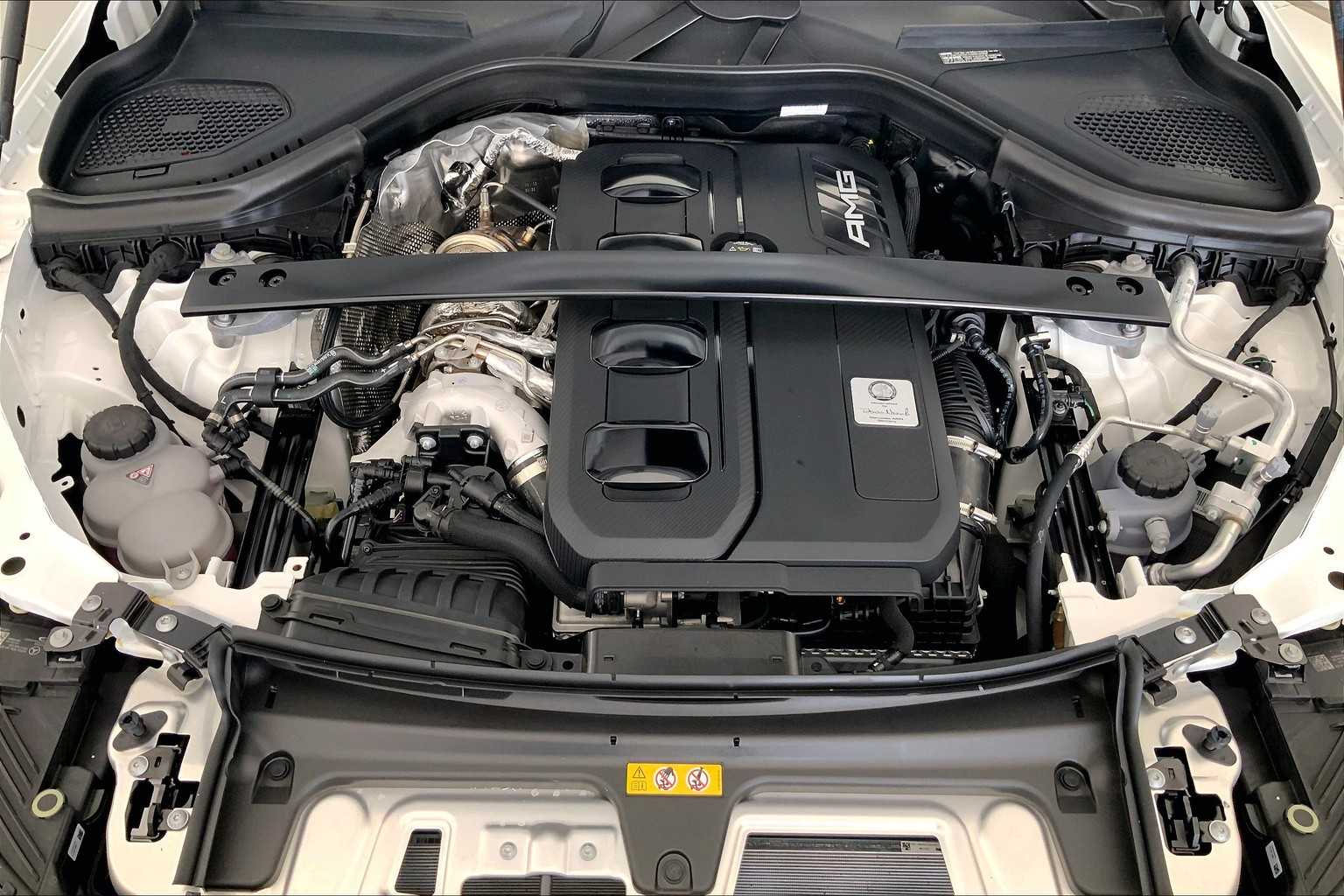 Thumbnail: 2026 Mercedes-Benz GLC - 9