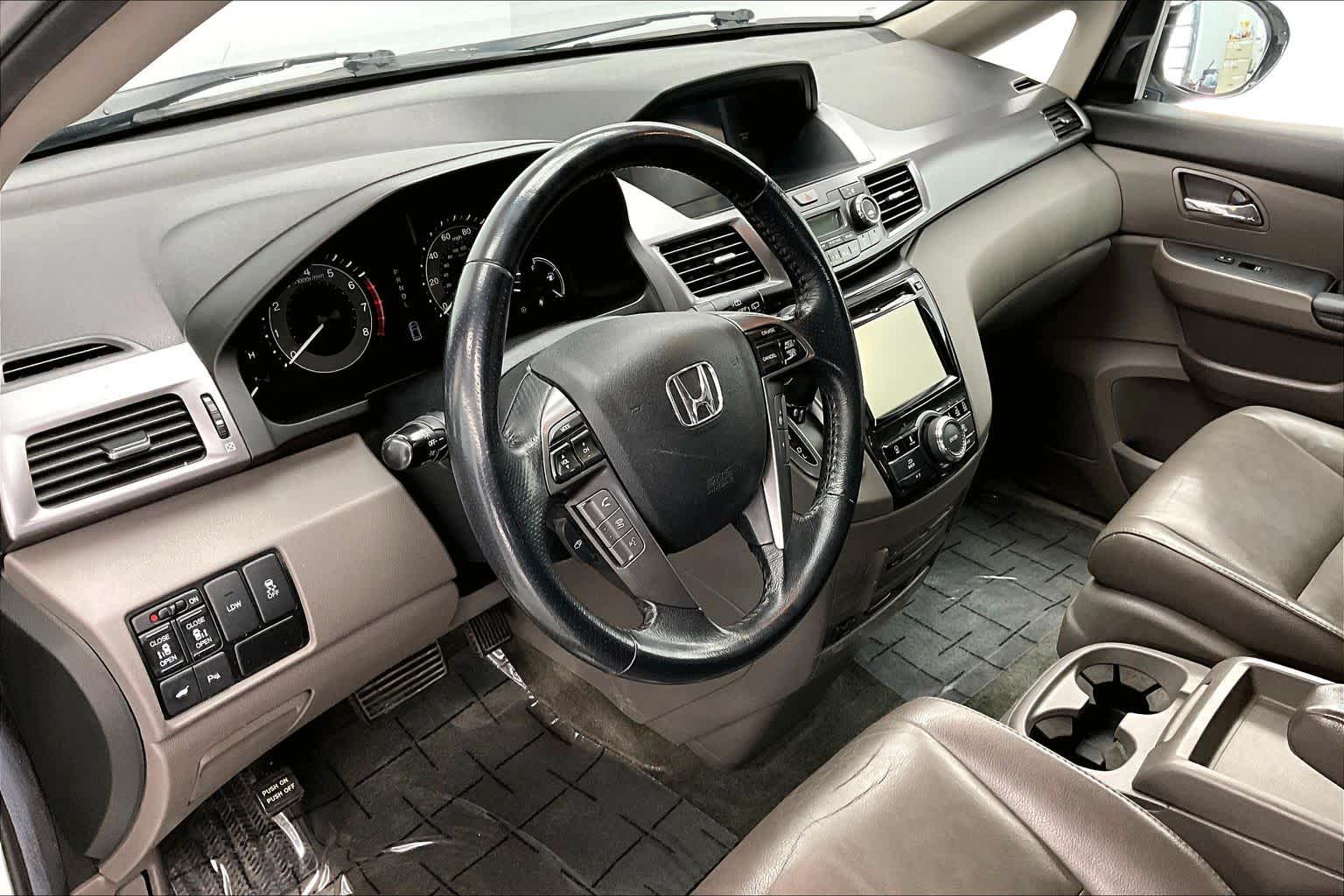 Thumbnail: 2014 Honda Odyssey - 2