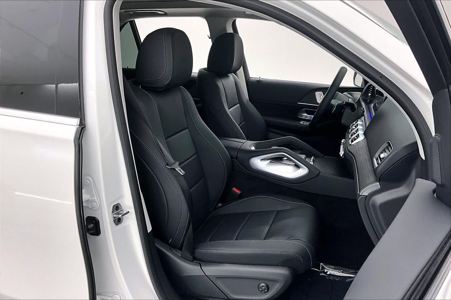 Thumbnail: 2026 Mercedes-Benz GLE - 14