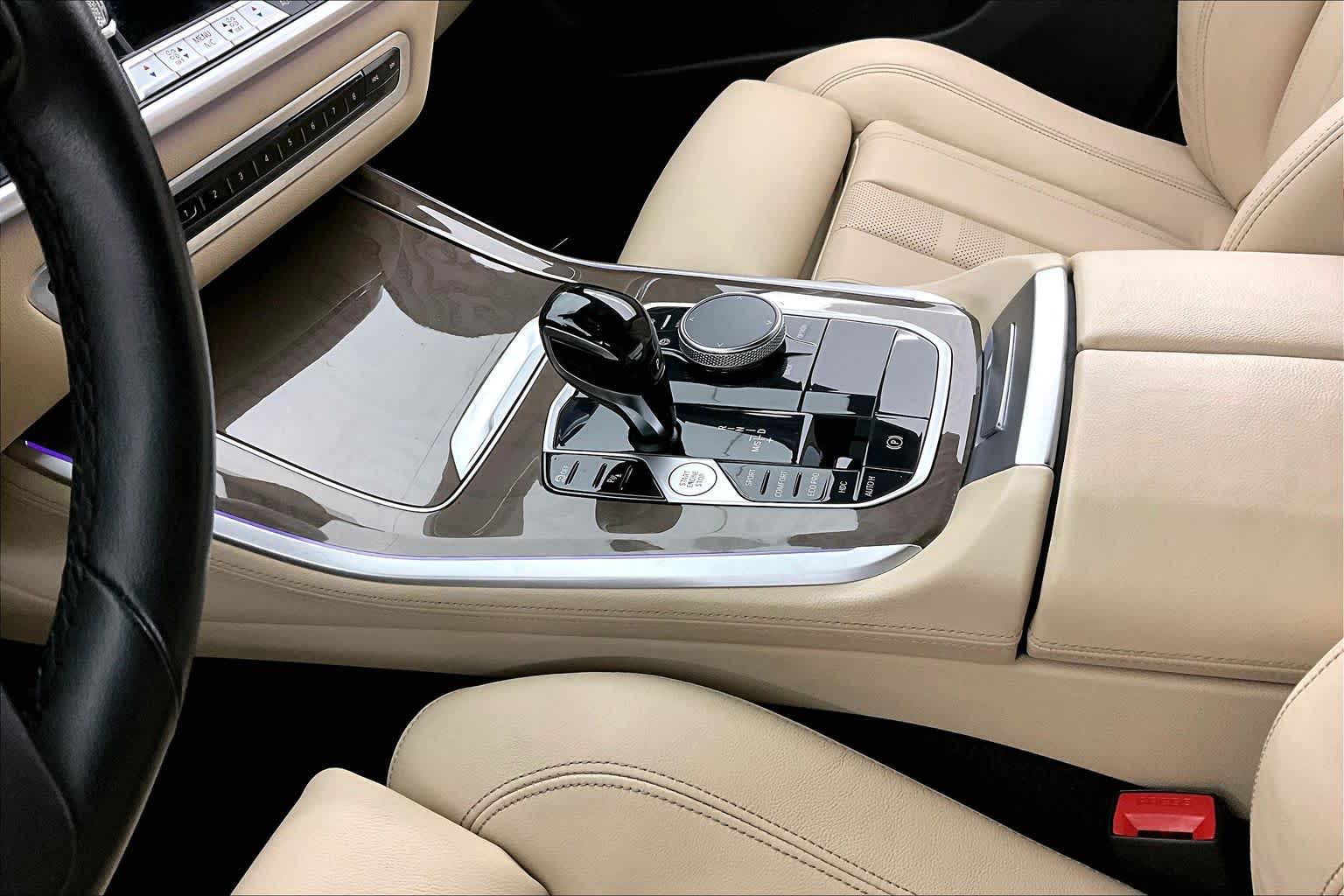 Thumbnail: 2022 BMW X5 - 17