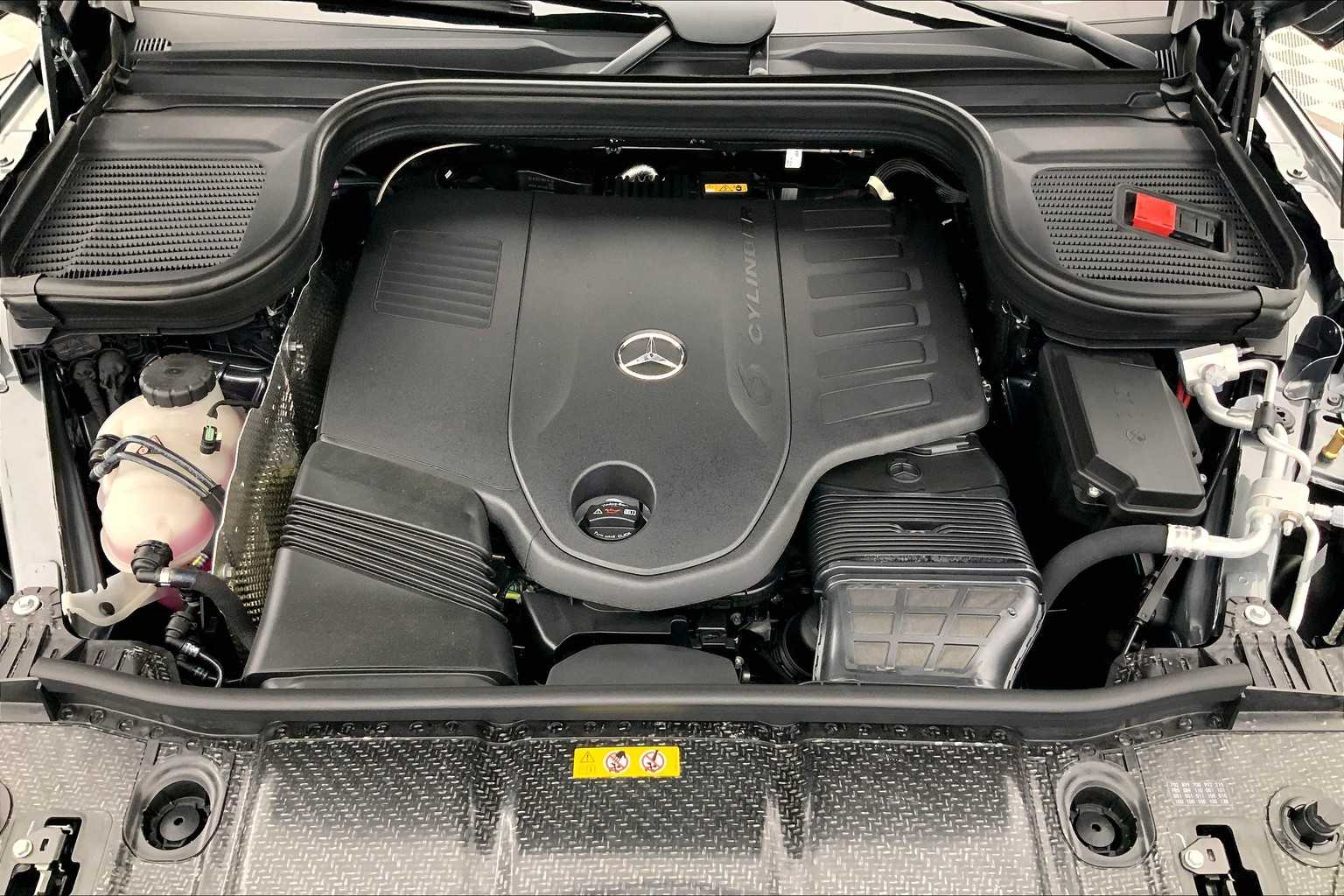 Thumbnail: 2026 Mercedes-Benz GLE - 9