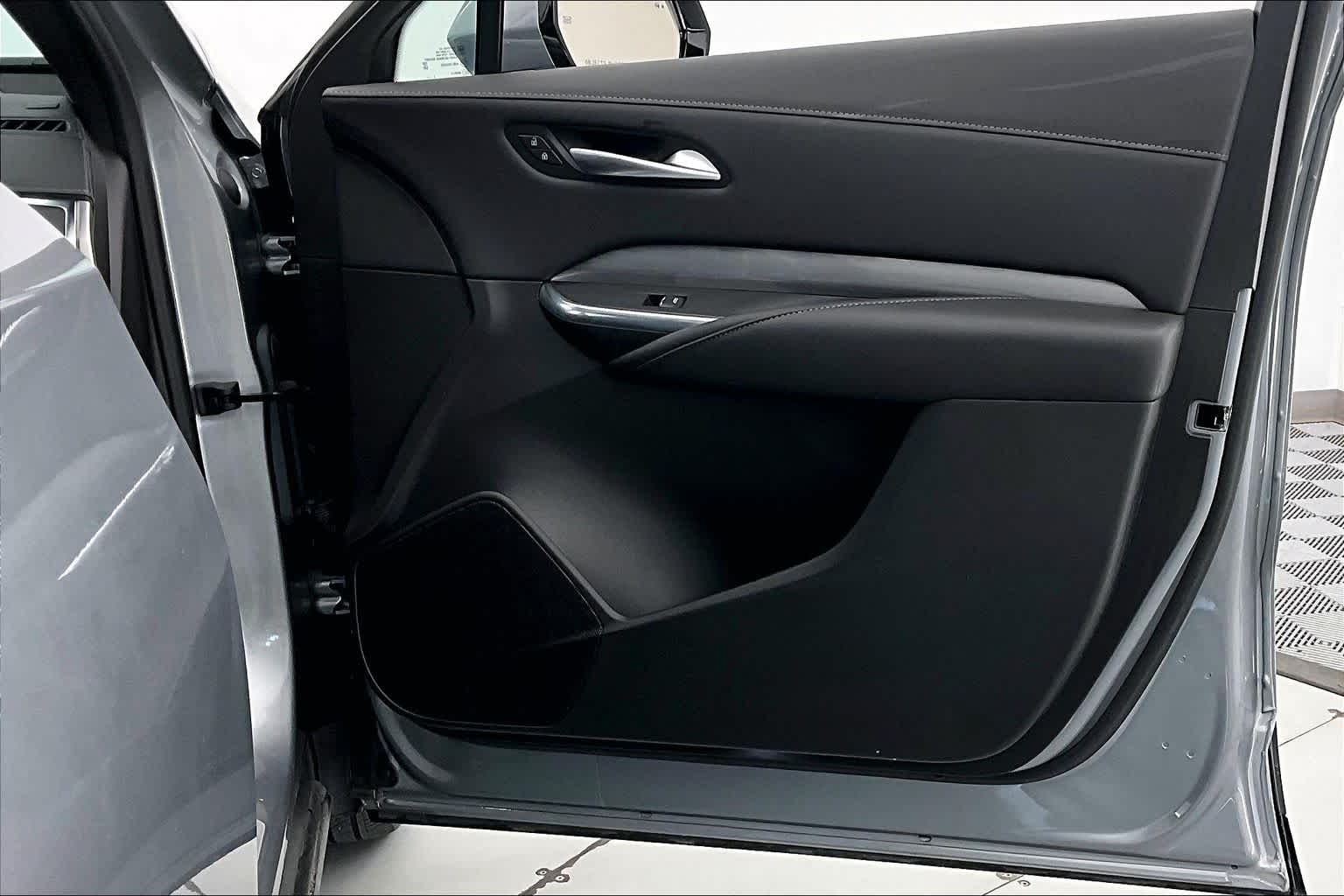 Thumbnail: 2024 Cadillac XT4 - 24