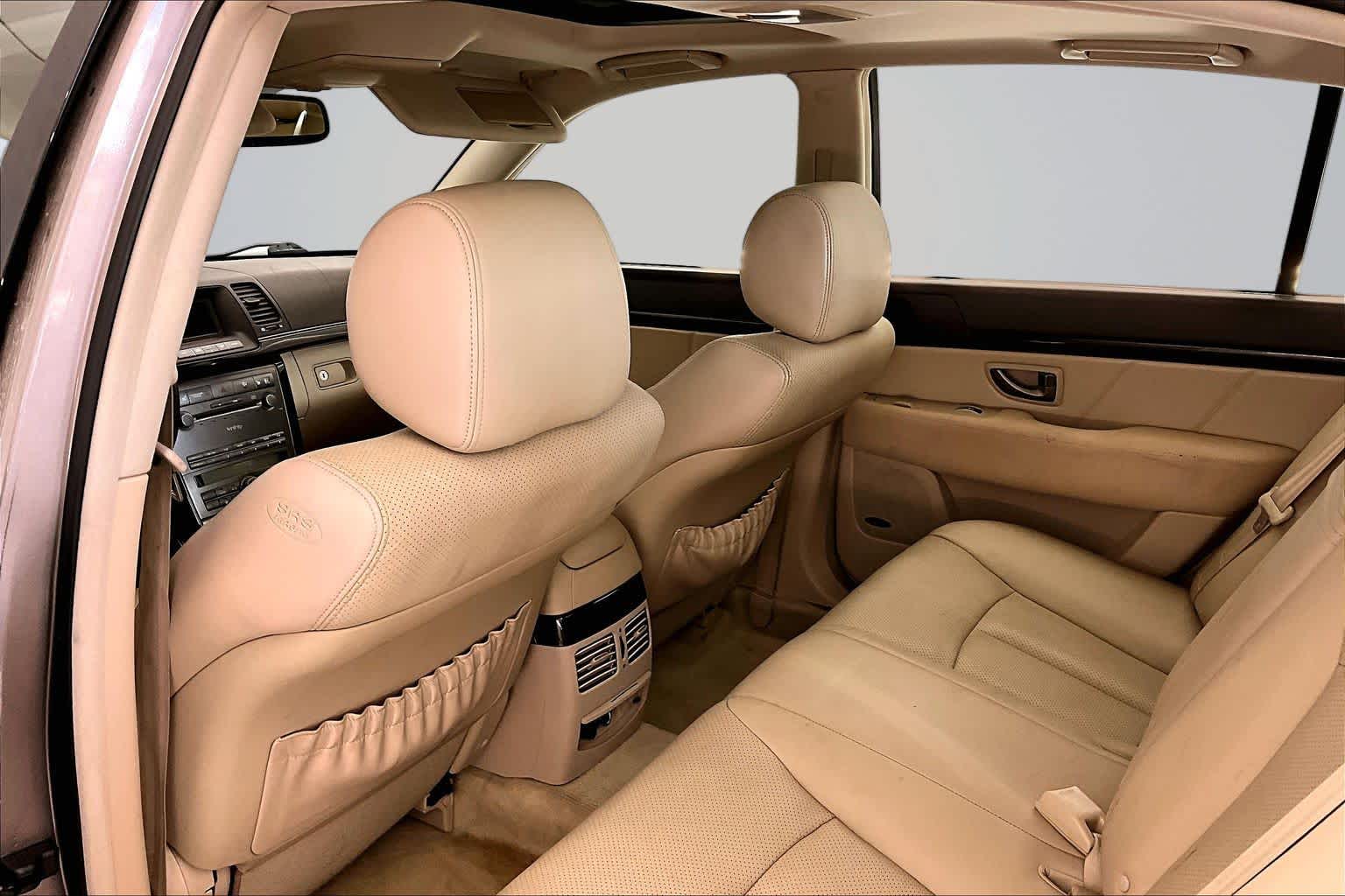 Thumbnail: 2008 Kia Amanti - 12
