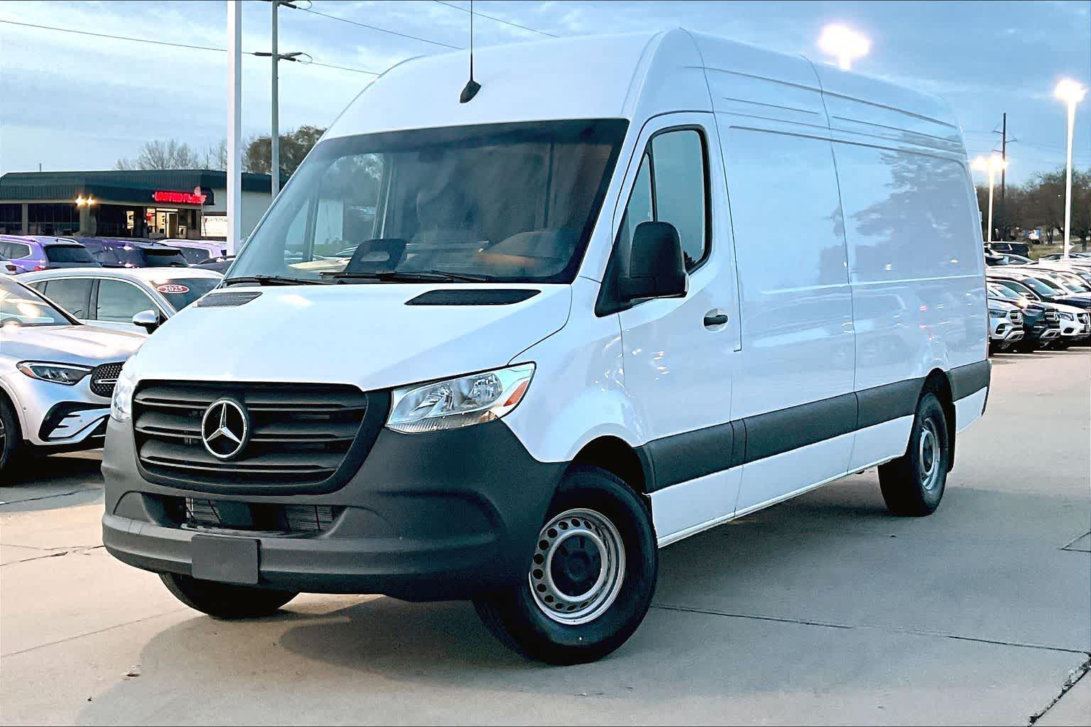 Thumbnail: 2026 Mercedes-Benz Sprinter - 1