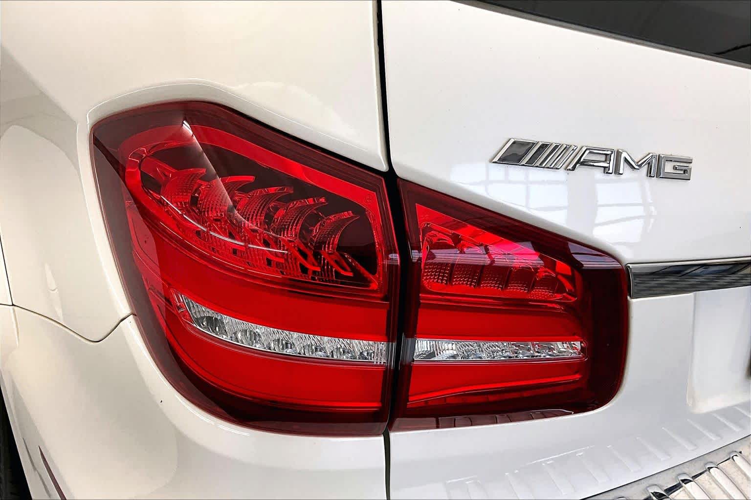 Thumbnail: 2017 Mercedes-Benz GL-Class - 25