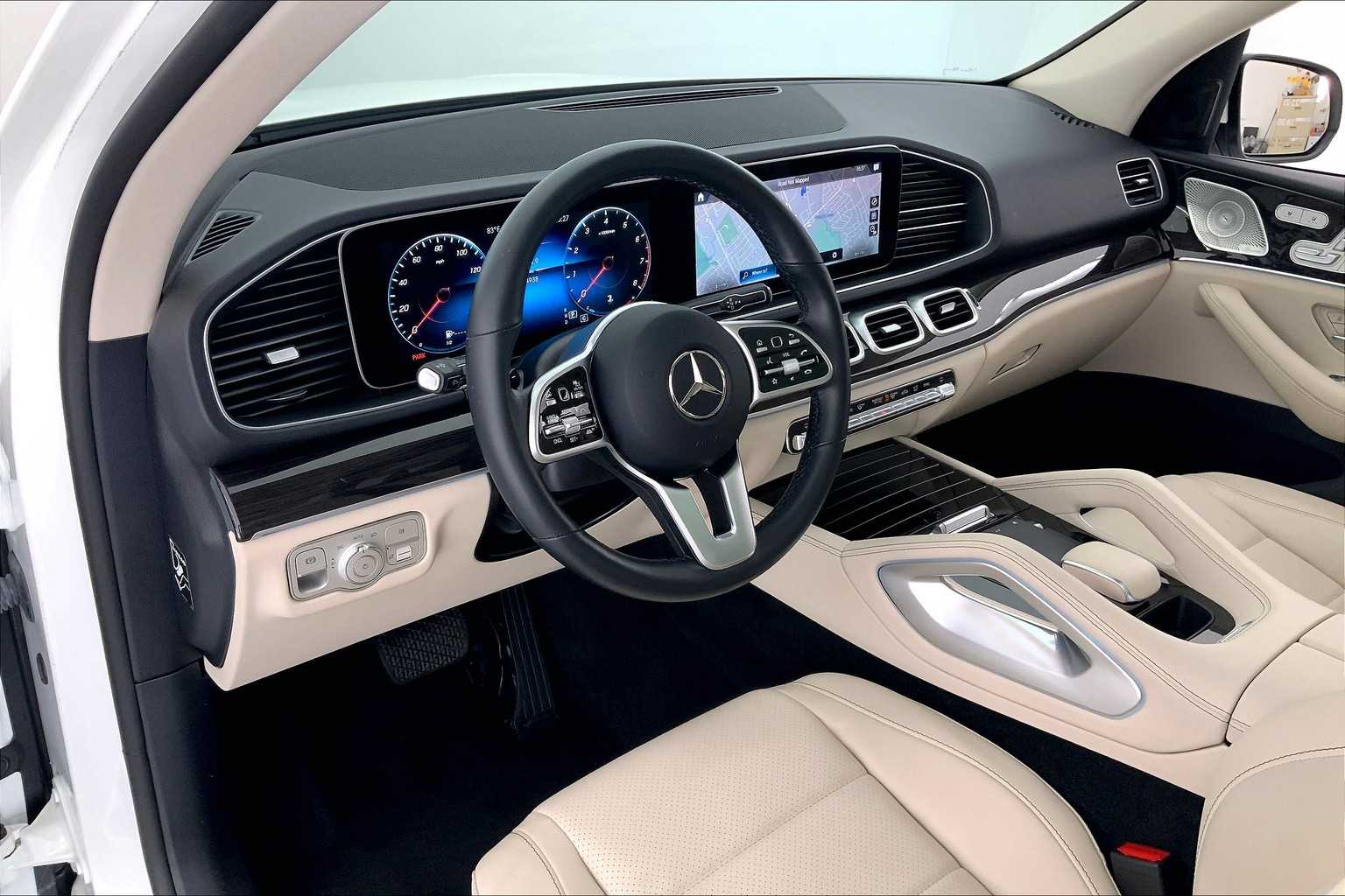 Thumbnail: 2022 Mercedes-Benz GLE - 2