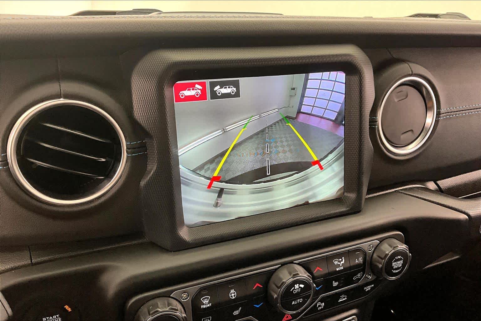 Thumbnail: 2023 Jeep Wrangler - 21