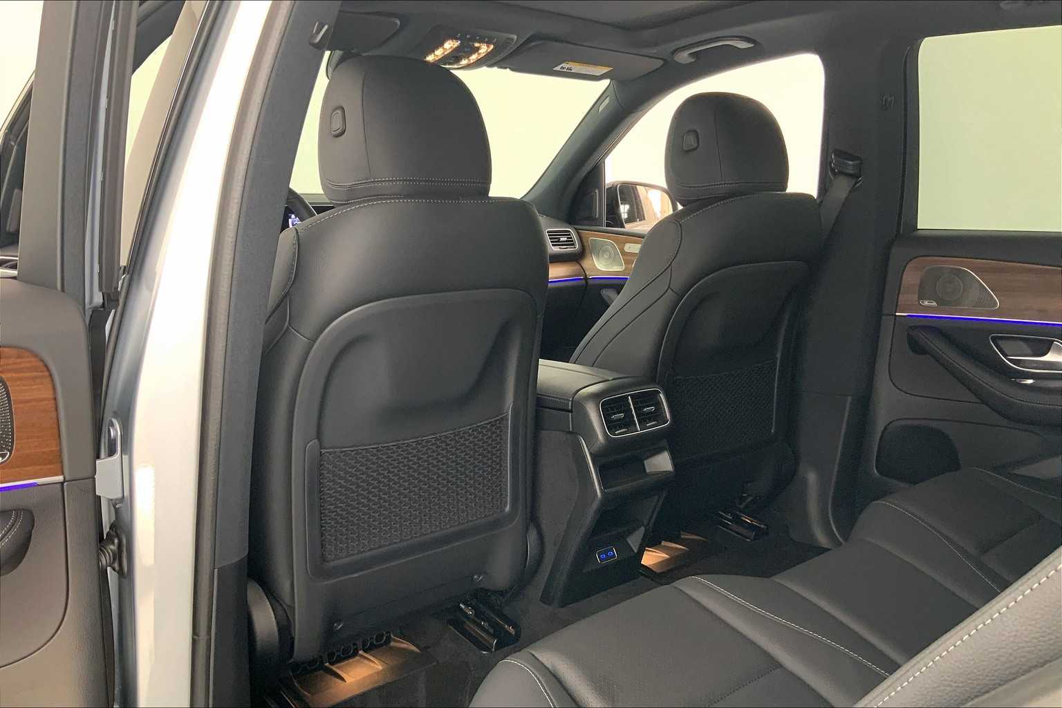 Thumbnail: 2025 Mercedes-Benz GLE - 12