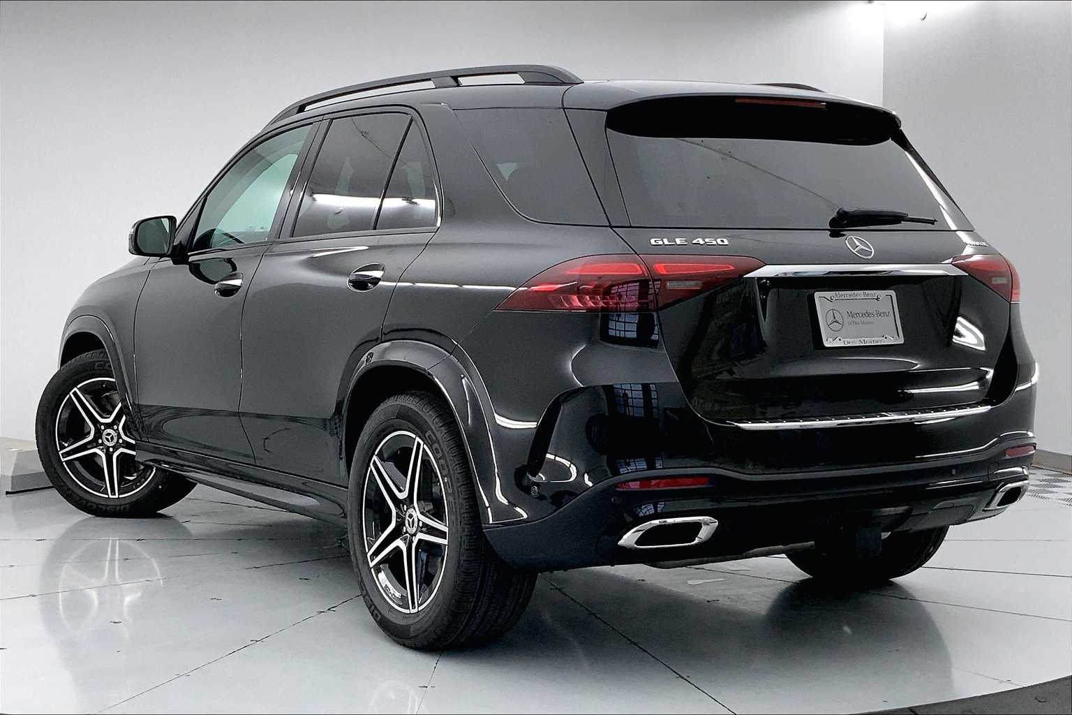 Thumbnail: 2026 Mercedes-Benz GLE - 4