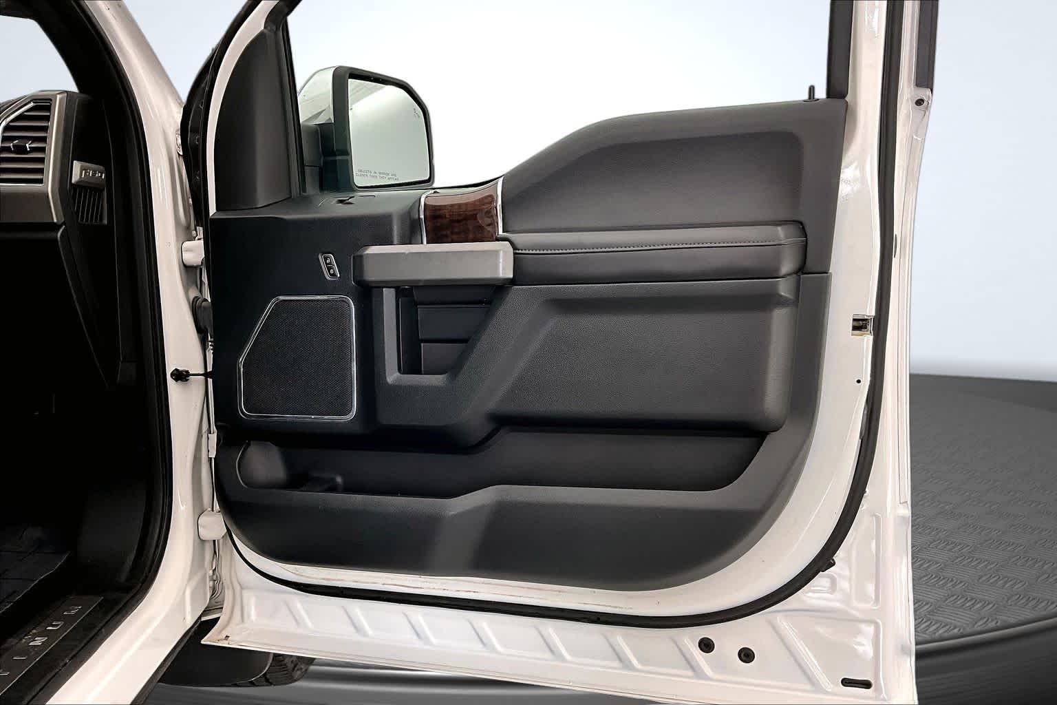 Thumbnail: 2016 Ford F-150 - 24