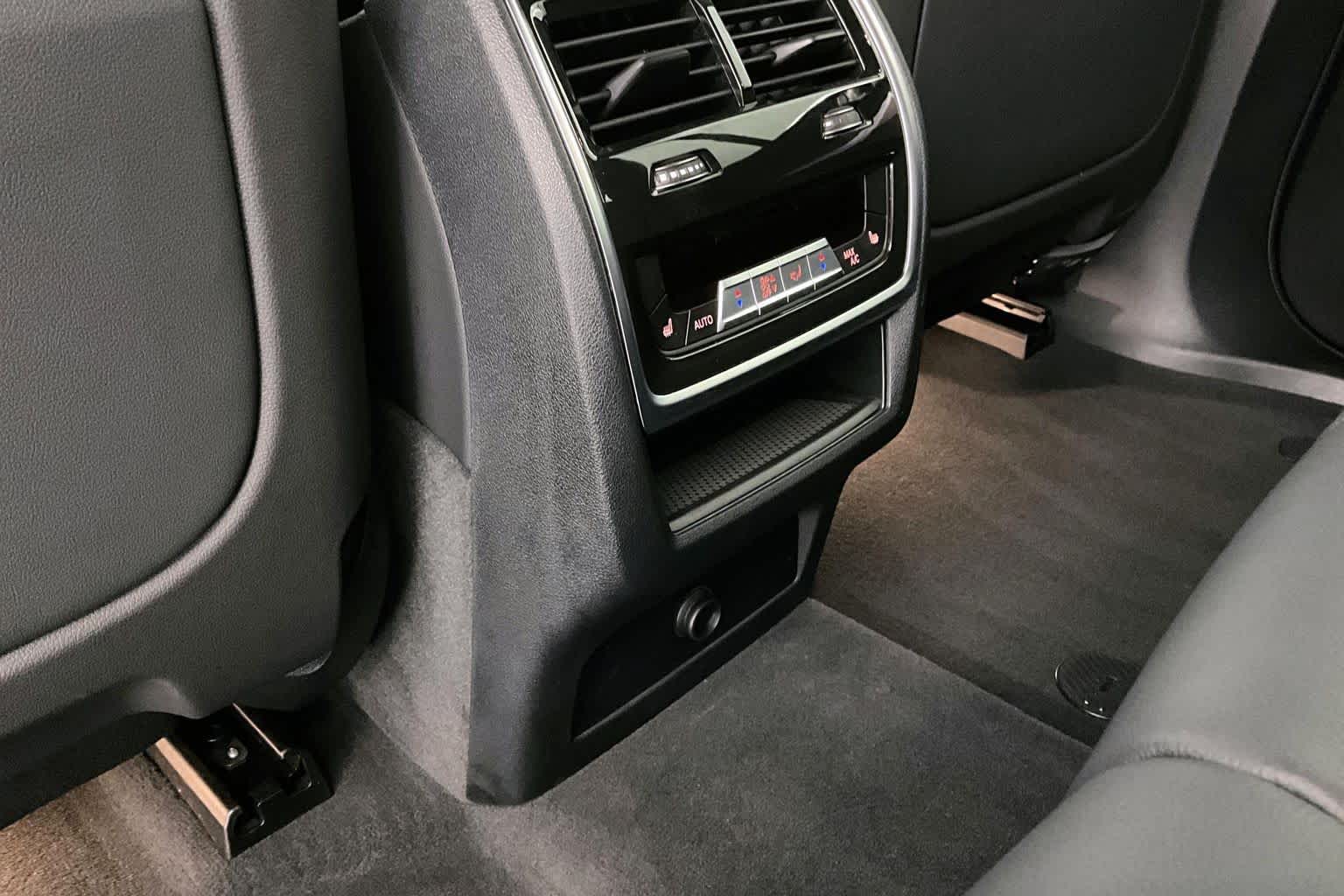 Thumbnail: 2022 BMW X5 - 29