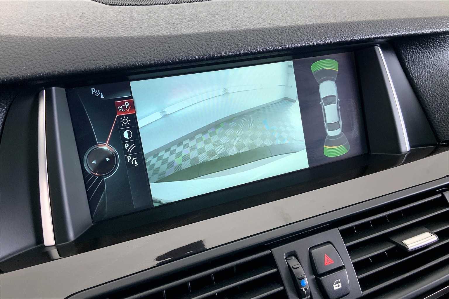 2014 BMW 5 Series 535i xDrive 21