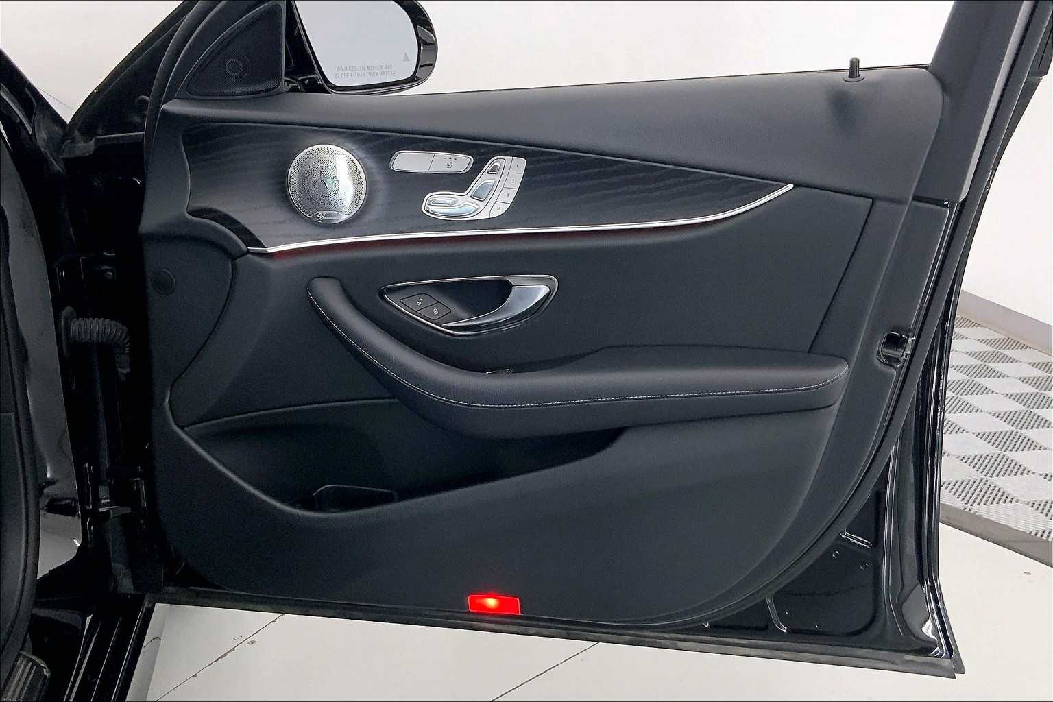 Thumbnail: 2019 Mercedes-Benz E-Class - 24