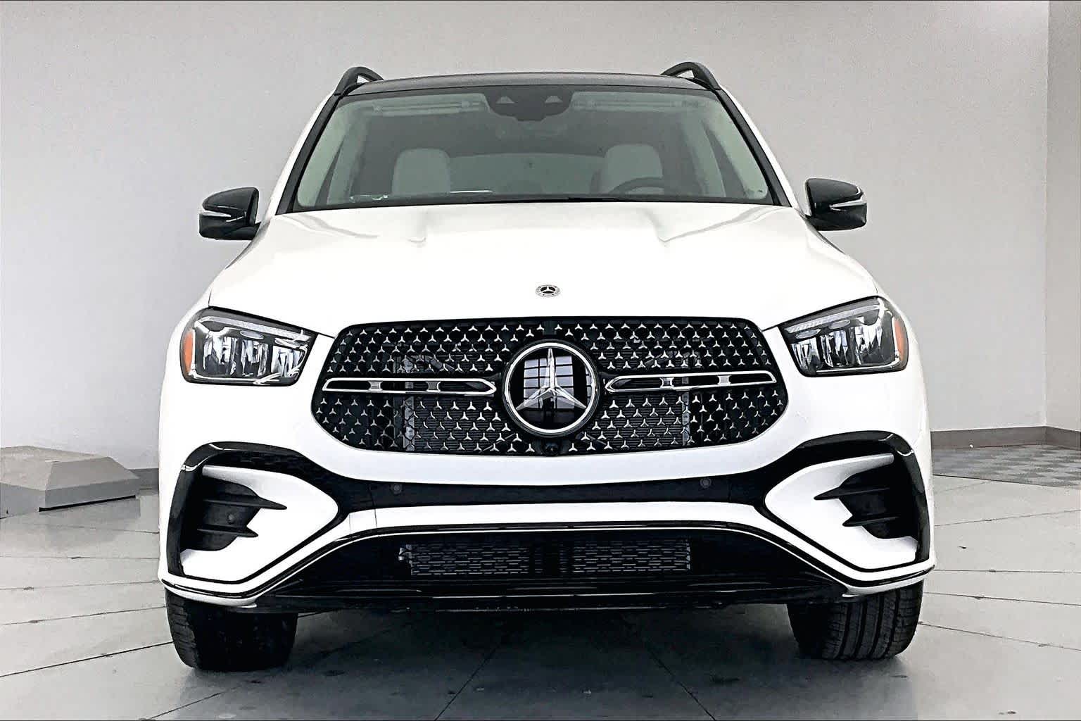 Thumbnail: 2026 Mercedes-Benz GLE - 6