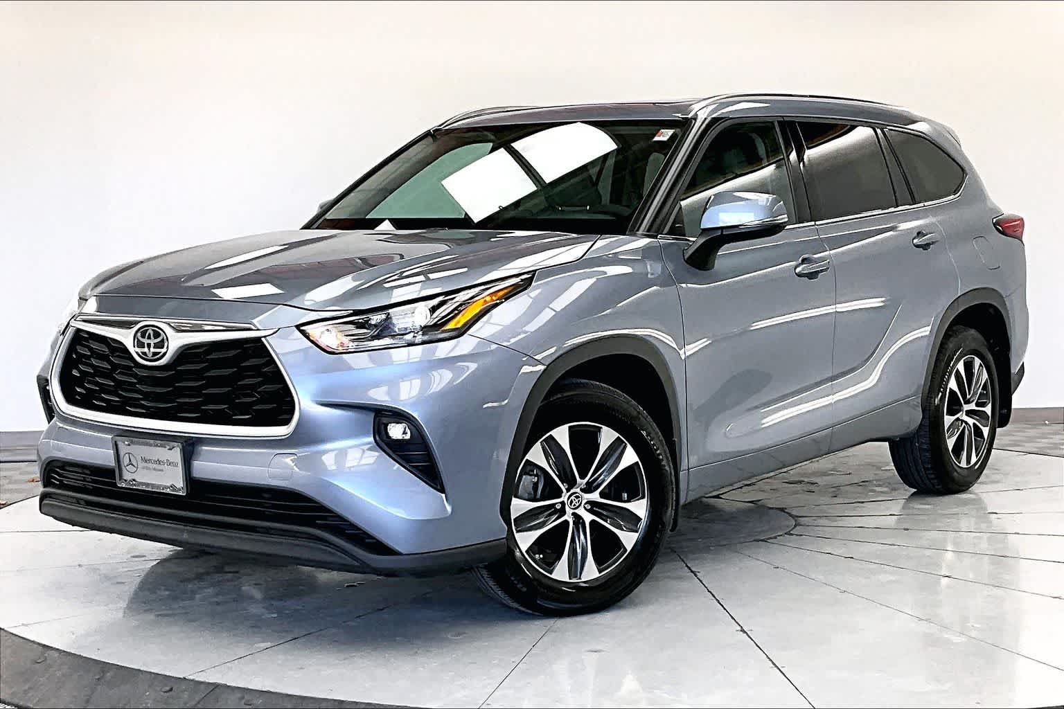 Thumbnail: 2021 Toyota Highlander - 1