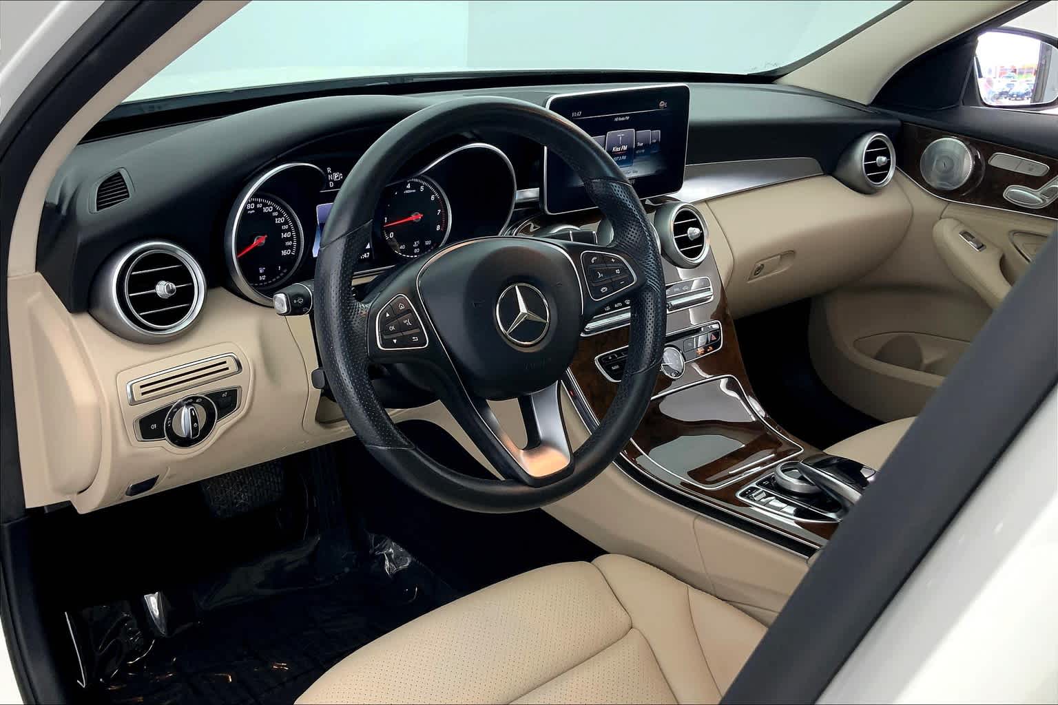 Thumbnail: 2015 Mercedes-Benz C-Class - 2