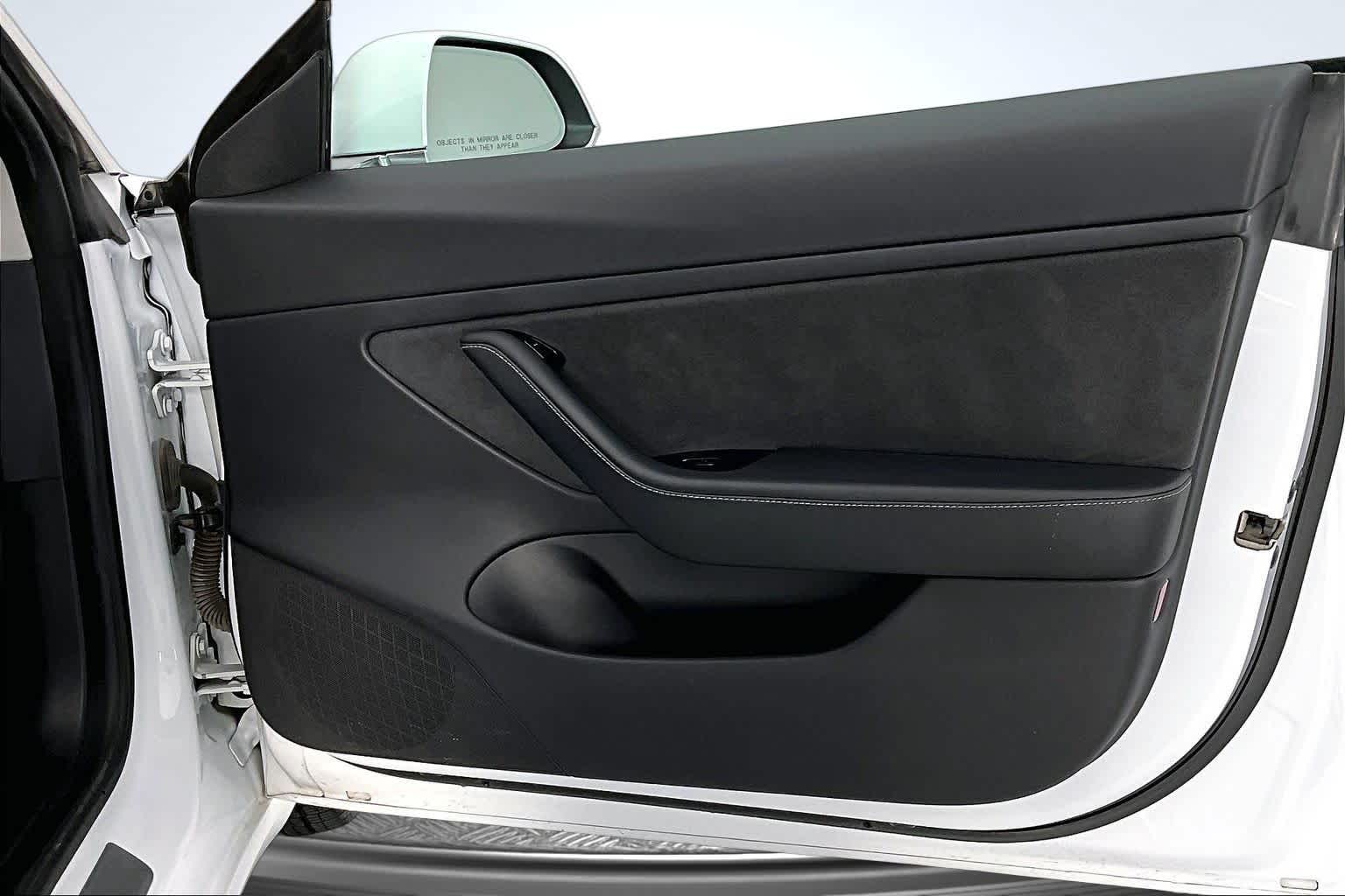 Thumbnail: 2020 Tesla Model 3 - 24