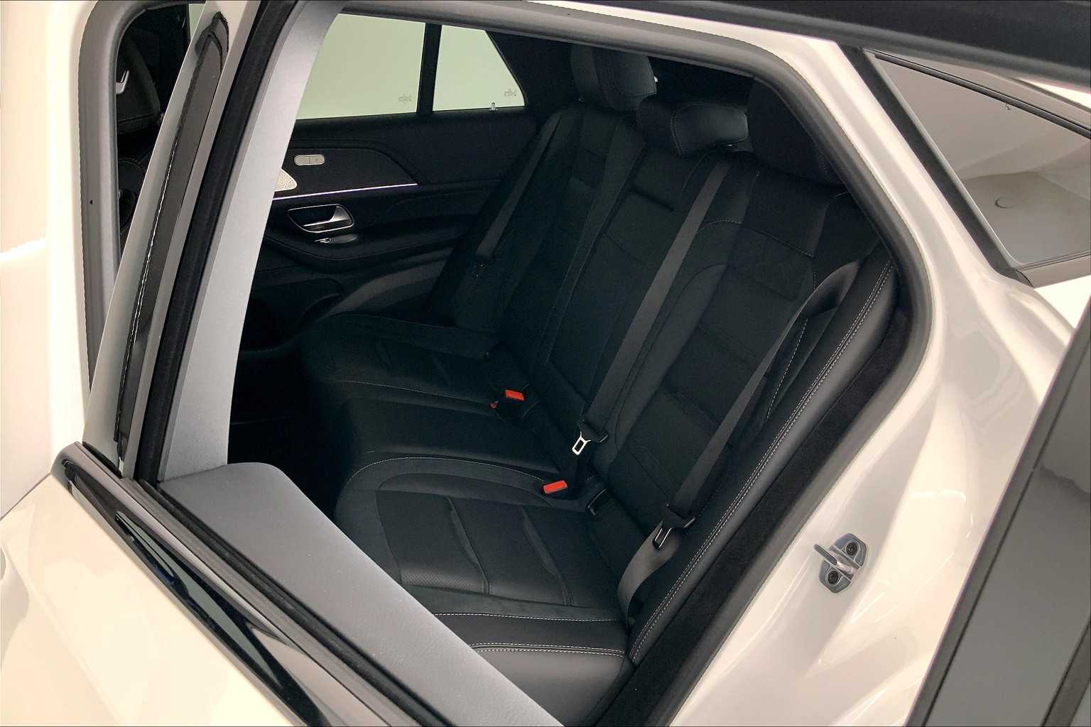 Thumbnail: 2025 Mercedes-Benz GLE - 13