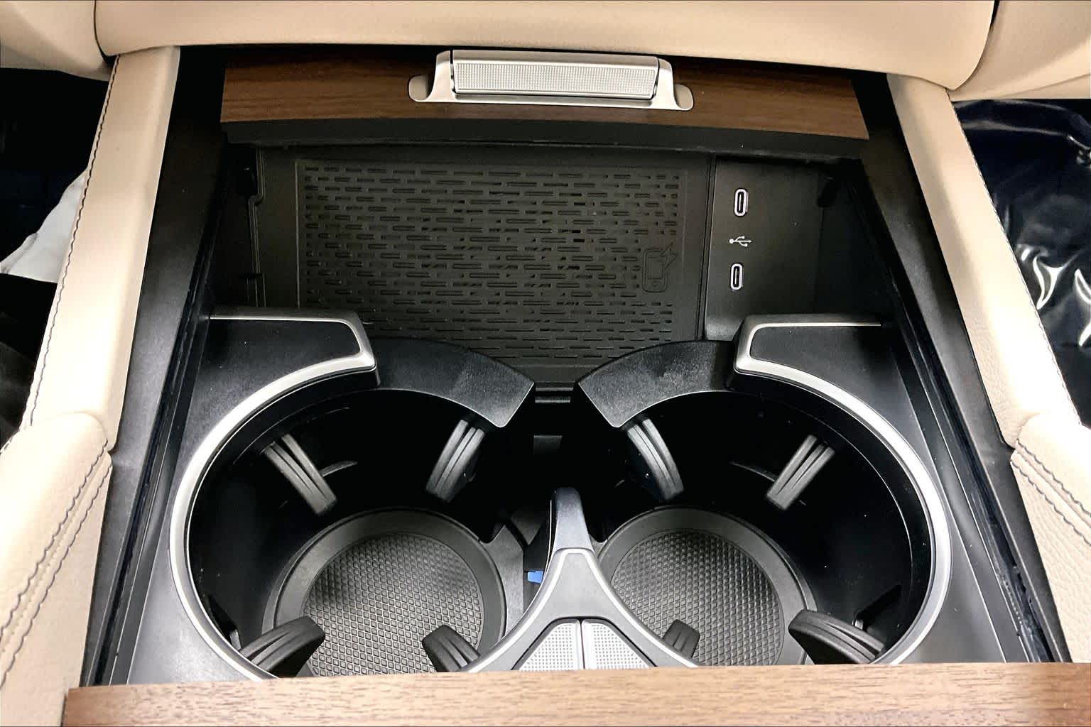 Thumbnail: 2026 Mercedes-Benz GLE - 23