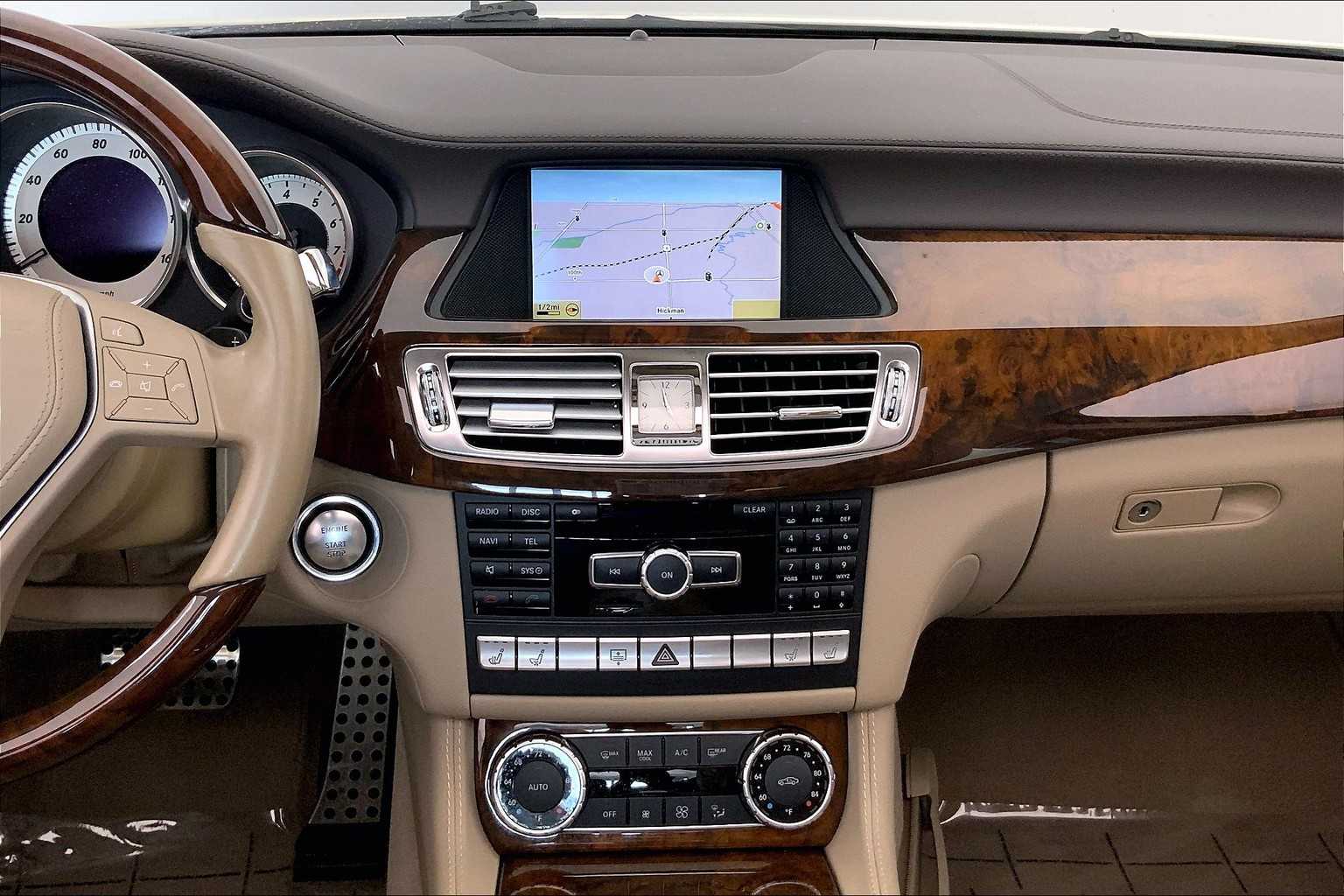Thumbnail: 2012 Mercedes-Benz CLS - 16