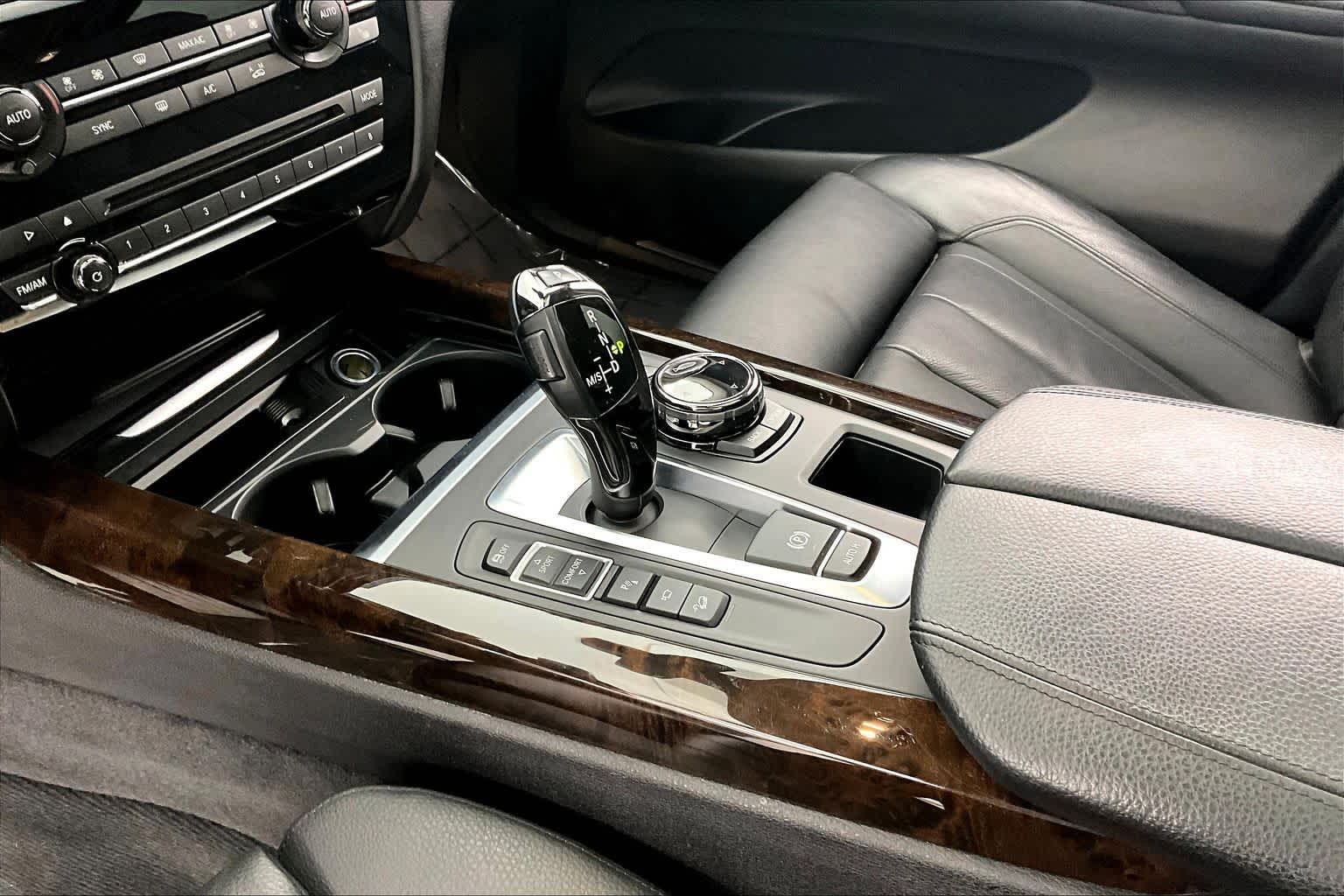 Thumbnail: 2015 BMW X5 - 17