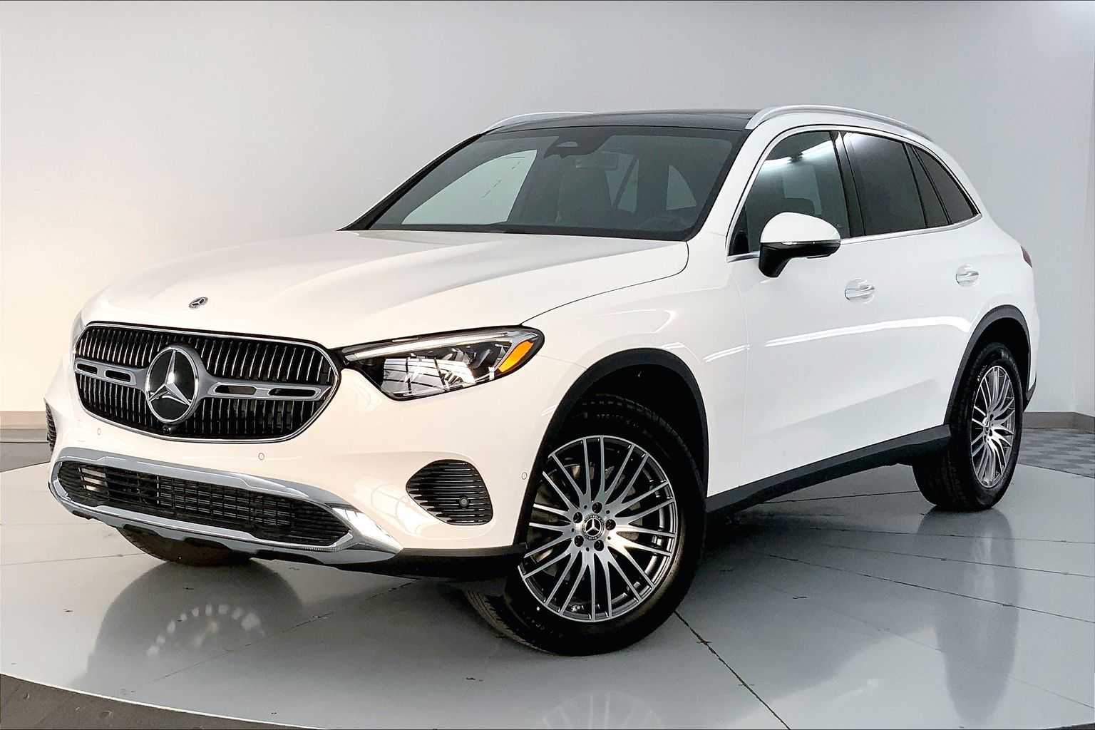 Thumbnail: 2026 Mercedes-Benz GLC - 1