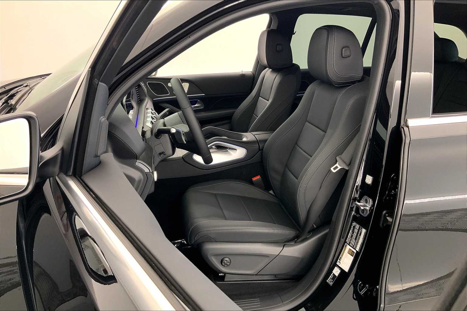 Thumbnail: 2026 Mercedes-Benz GLE - 11
