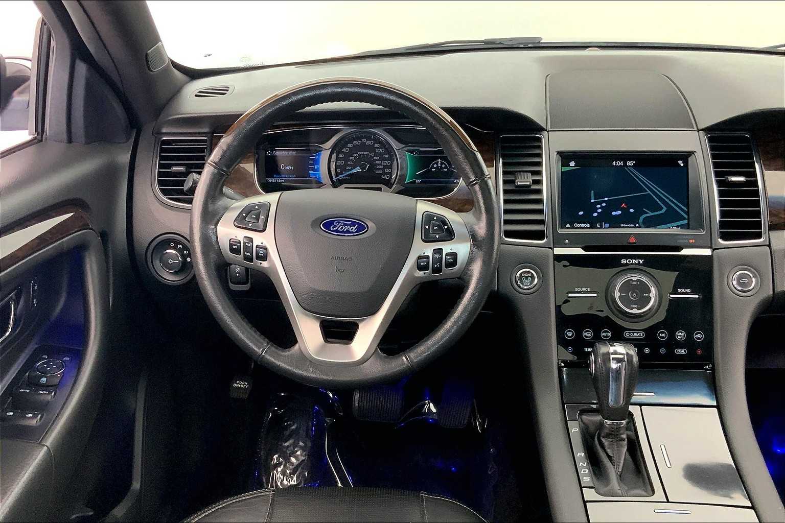 Thumbnail: 2017 Ford Taurus - 15